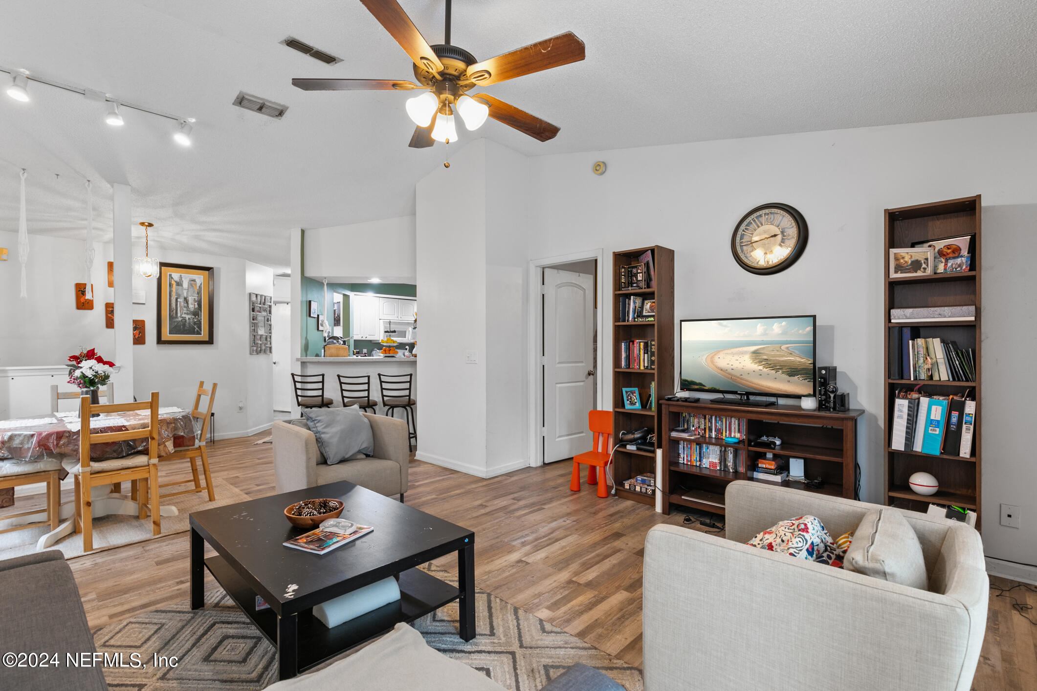7817 AQUARIUS Circle S