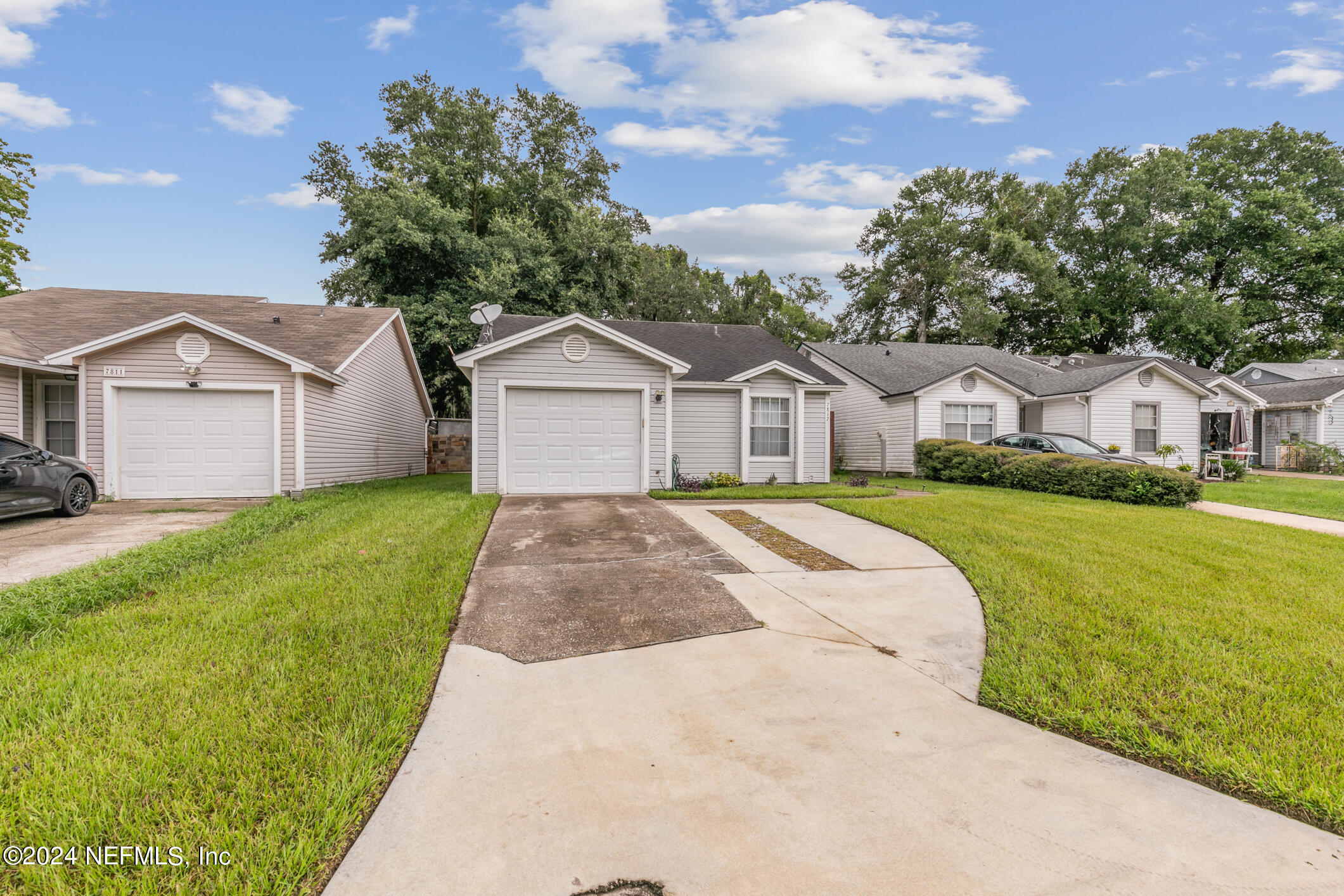 7817 AQUARIUS Circle S