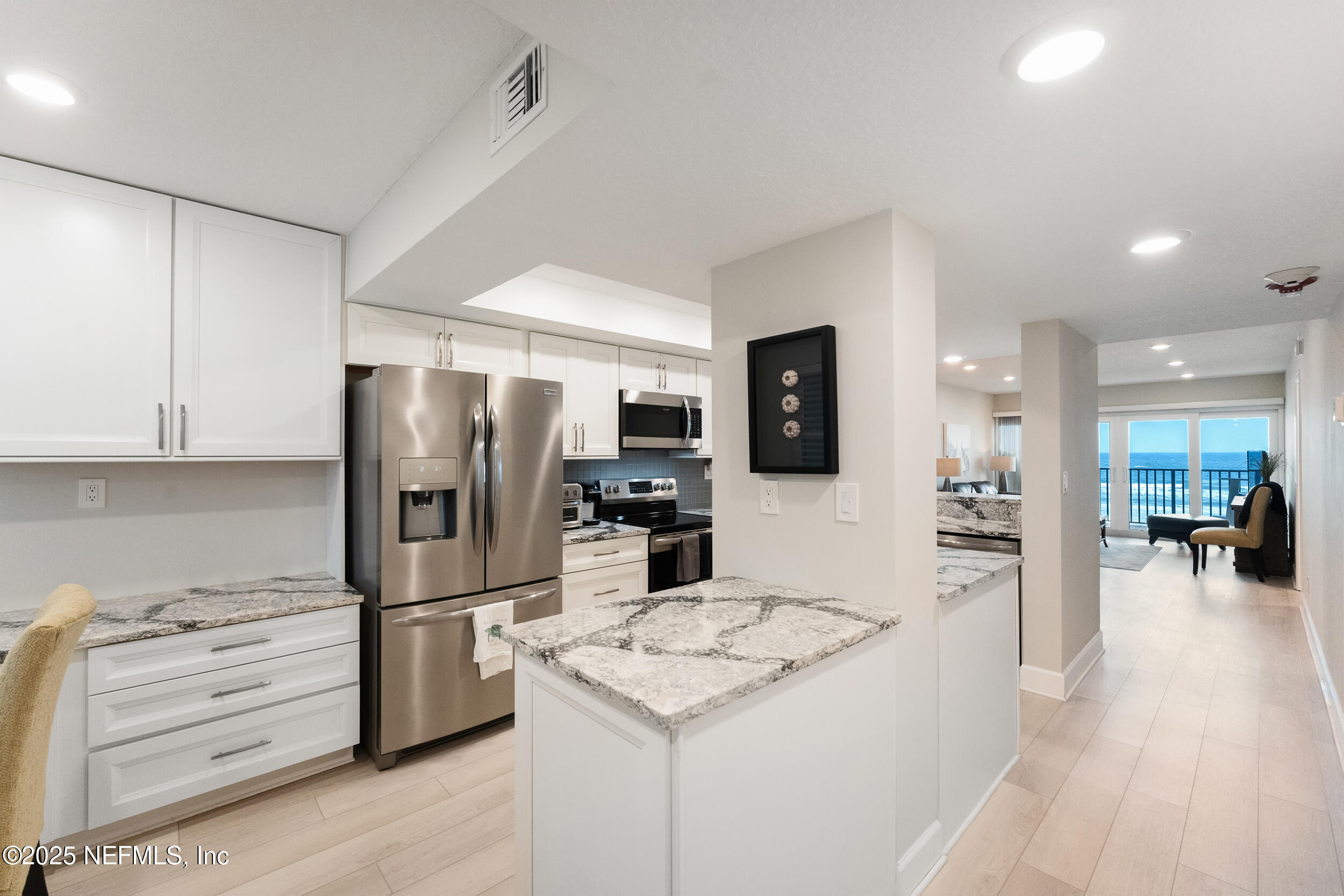 1901 1ST Street, 402