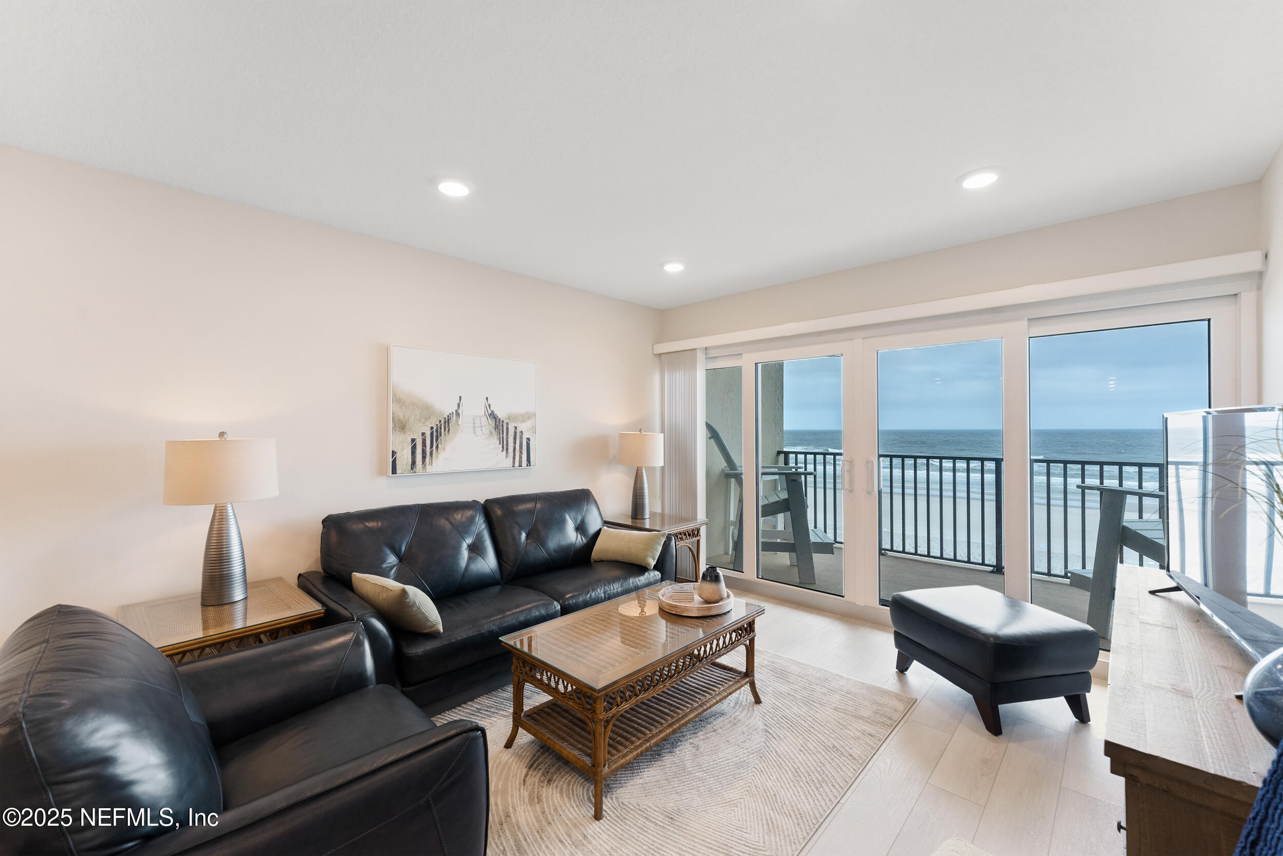 1901 1ST Street, 402