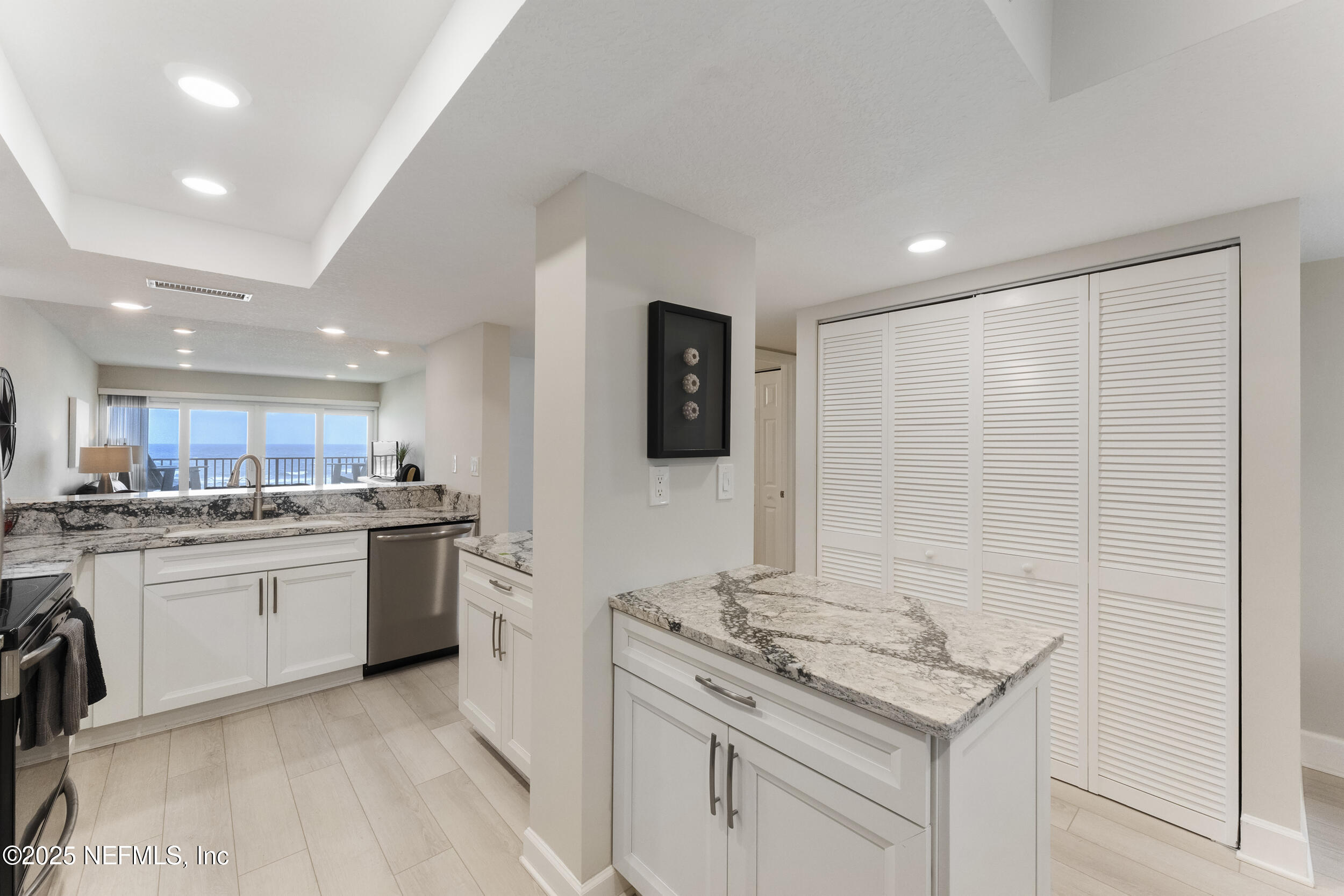 1901 1ST Street, 402