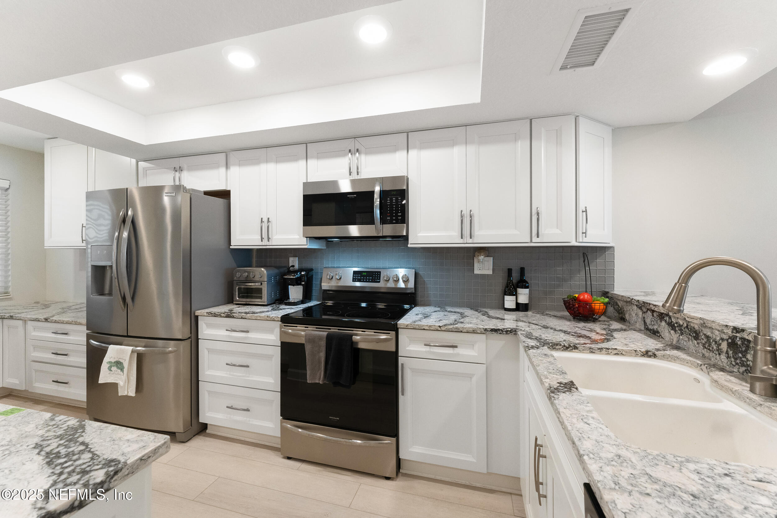 1901 1ST Street, 402