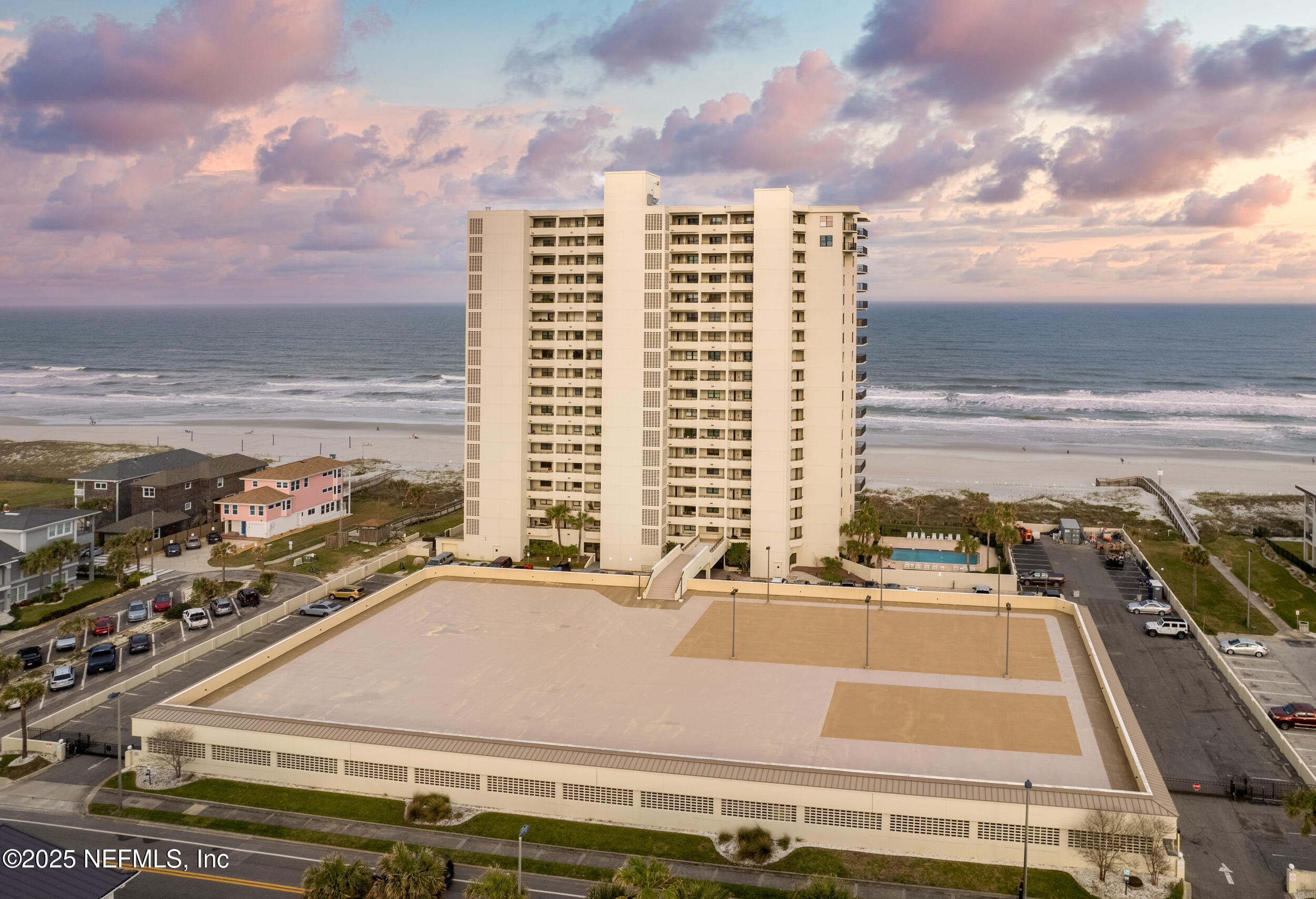 1901 1ST Street, 402