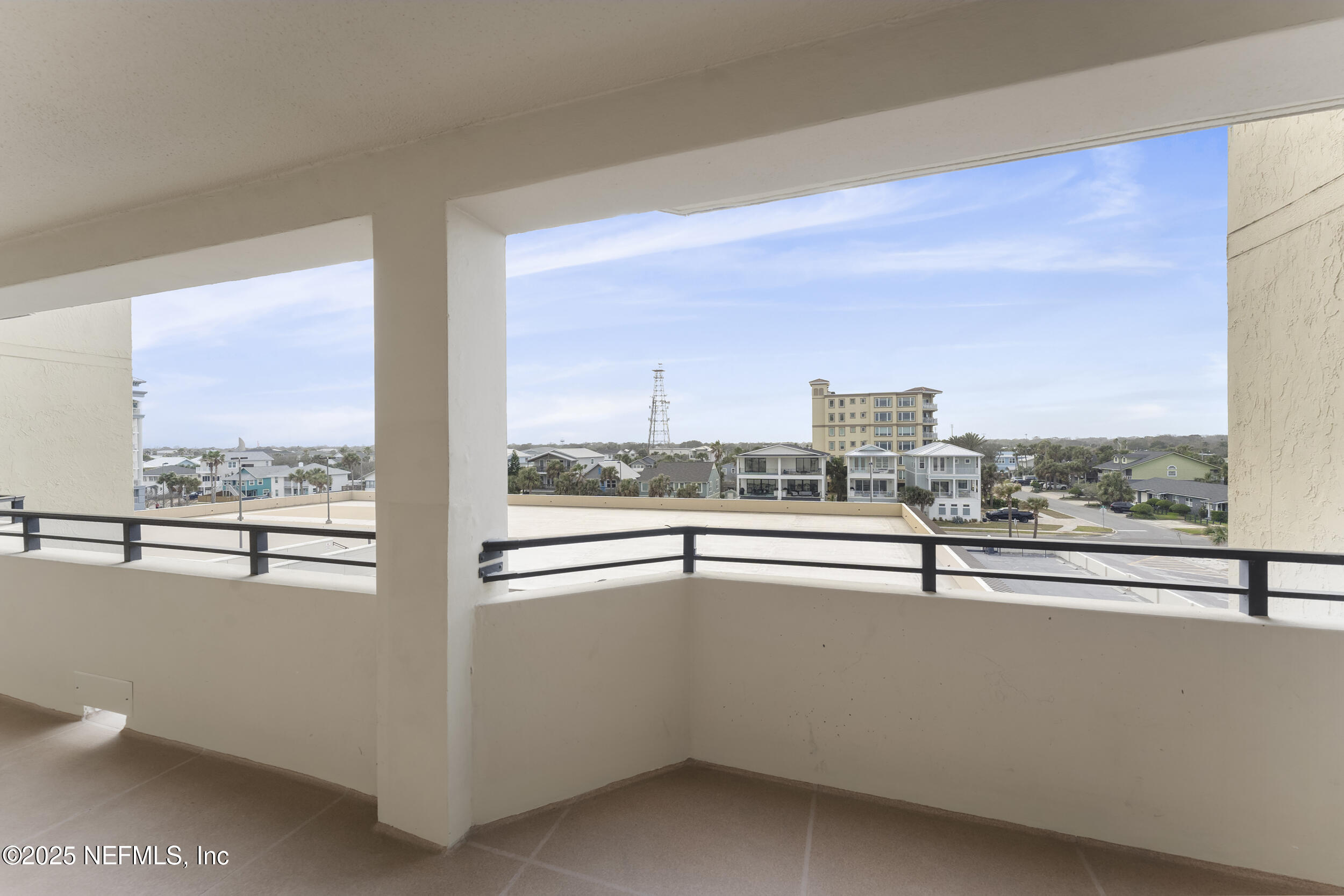 1901 1ST Street, 402