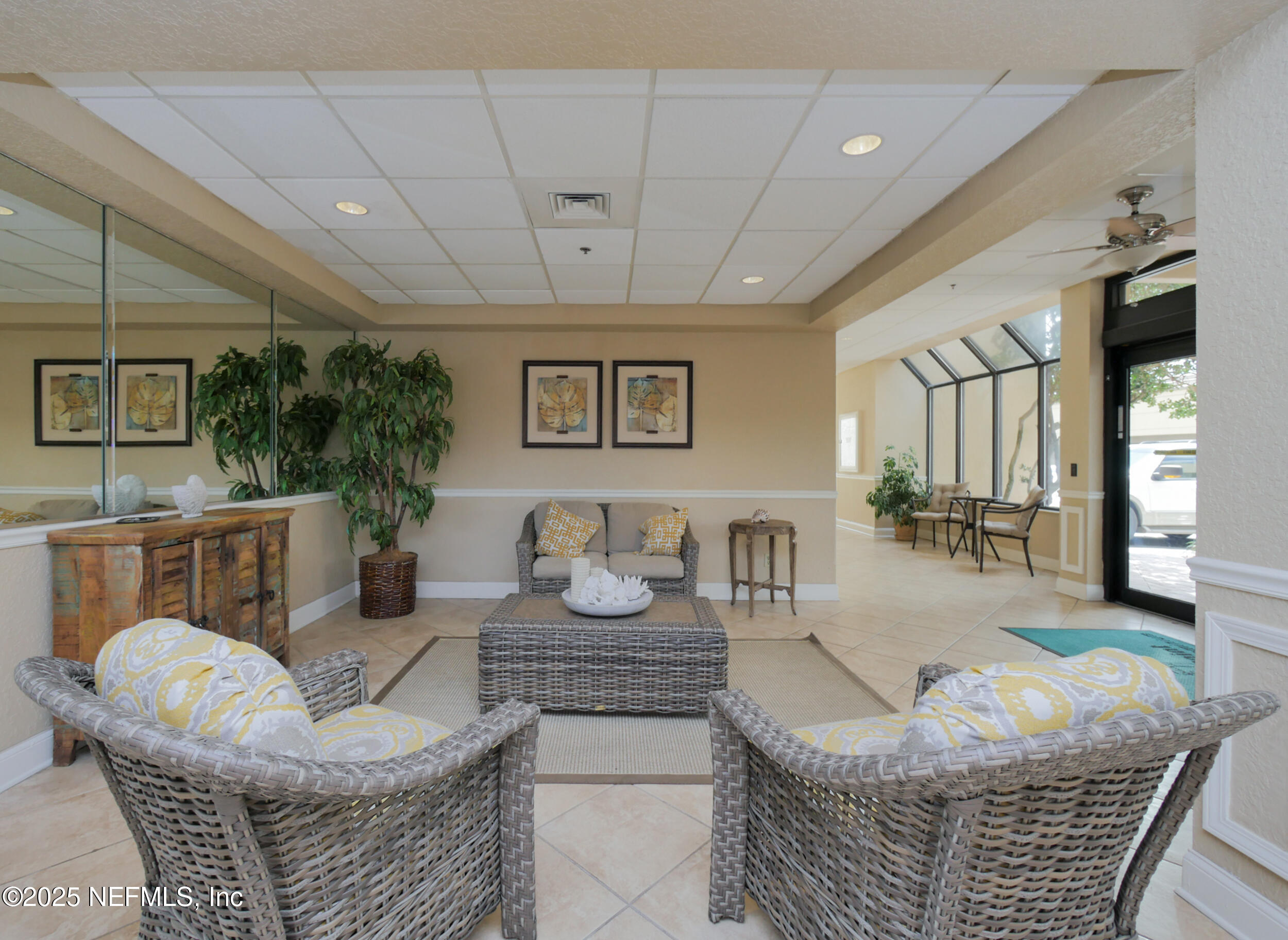 1901 1ST Street, 402