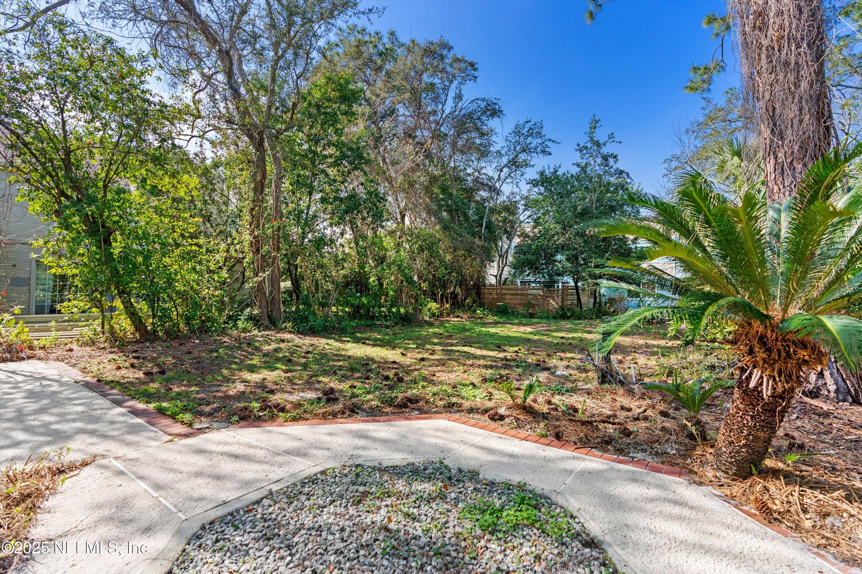 1538 SAND DOLLAR Circle