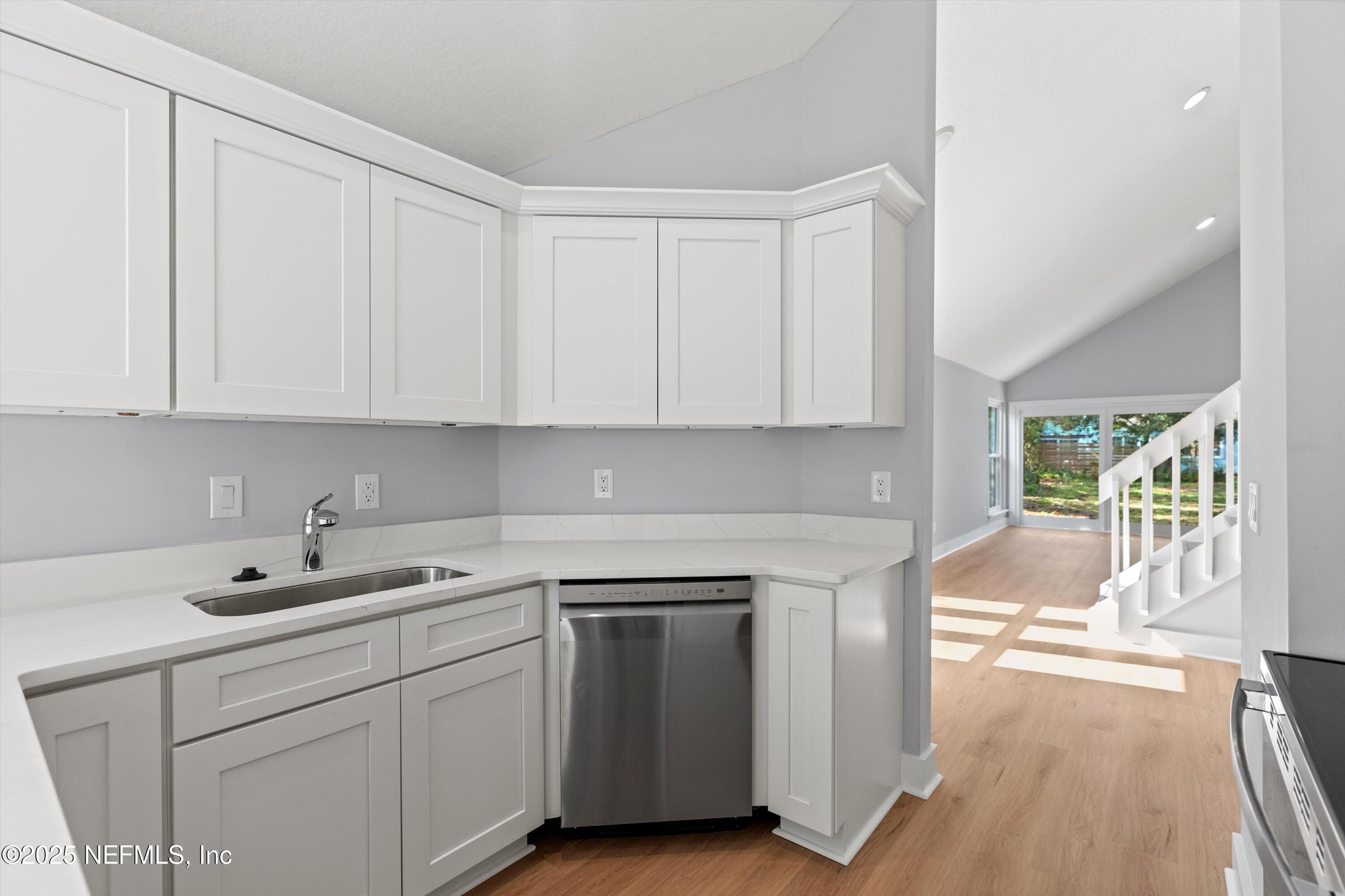 1538 SAND DOLLAR Circle