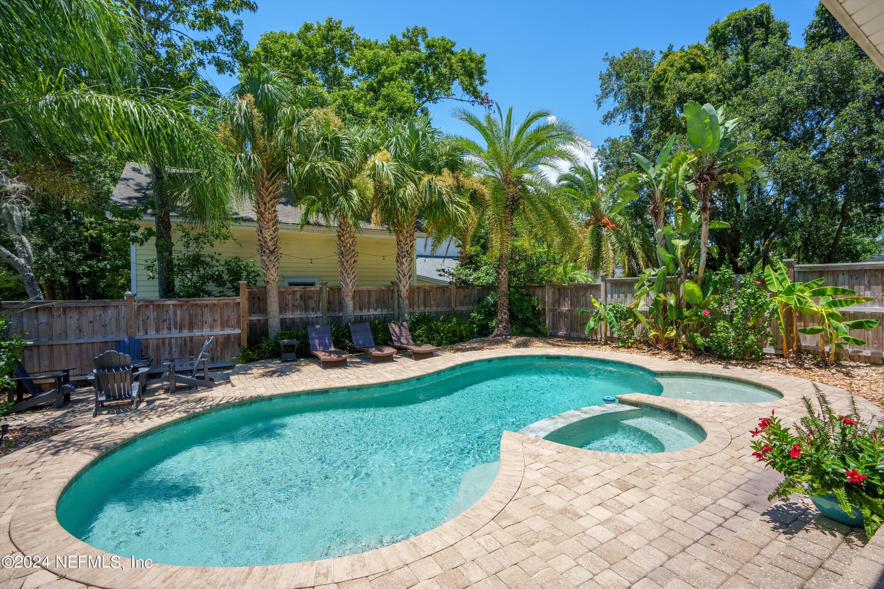 3940 GRANDE Boulevard