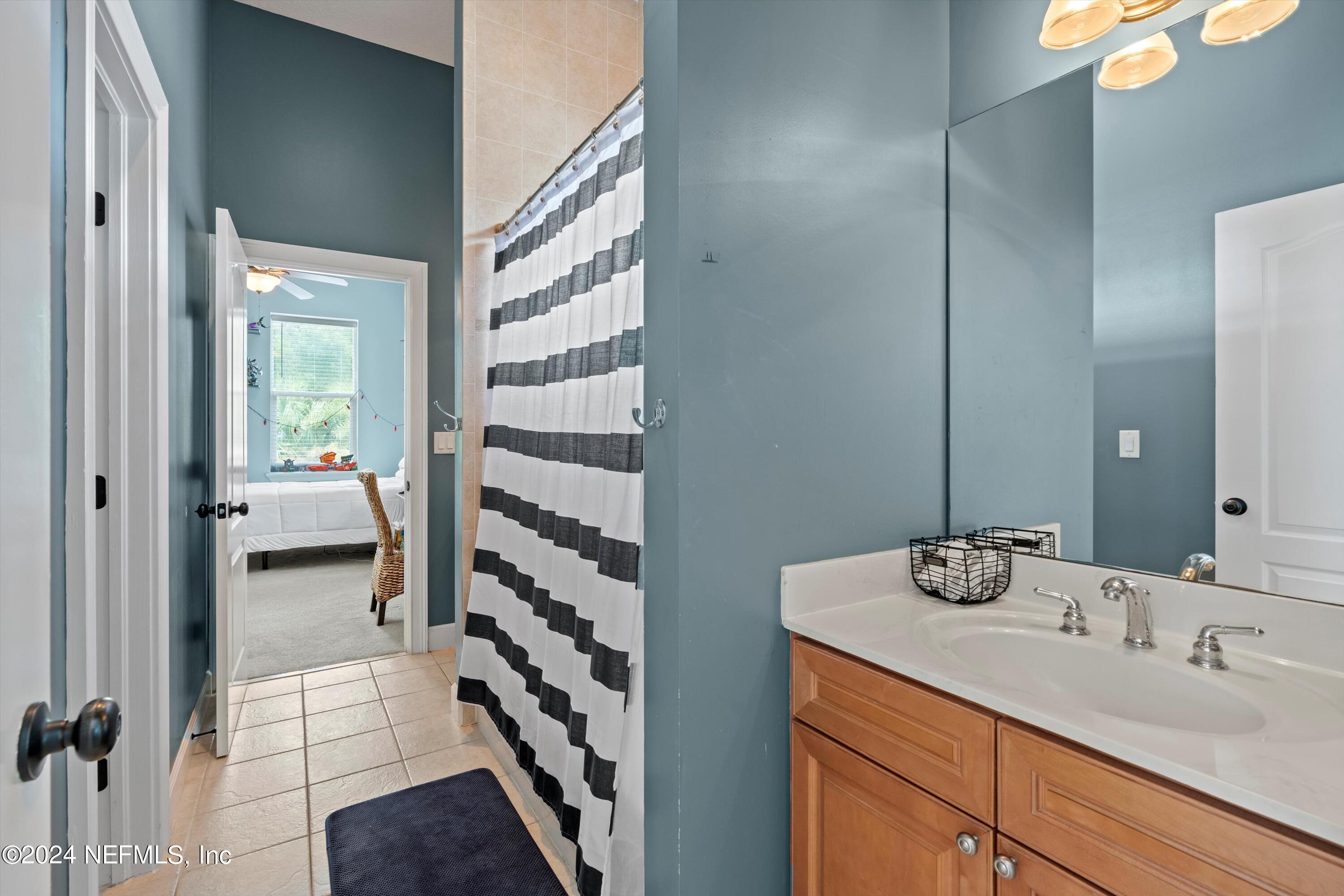 3940 GRANDE Boulevard