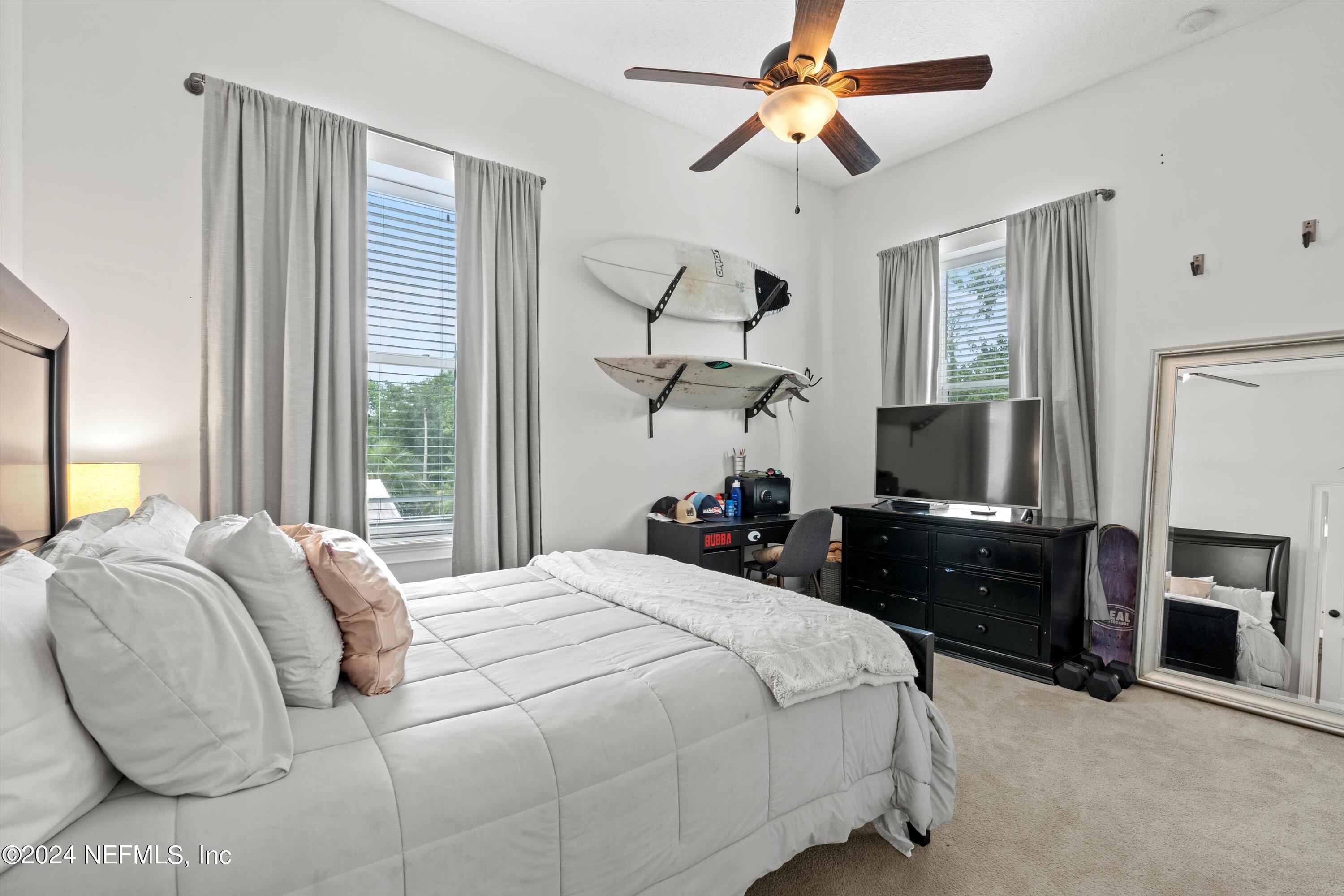 3940 GRANDE Boulevard