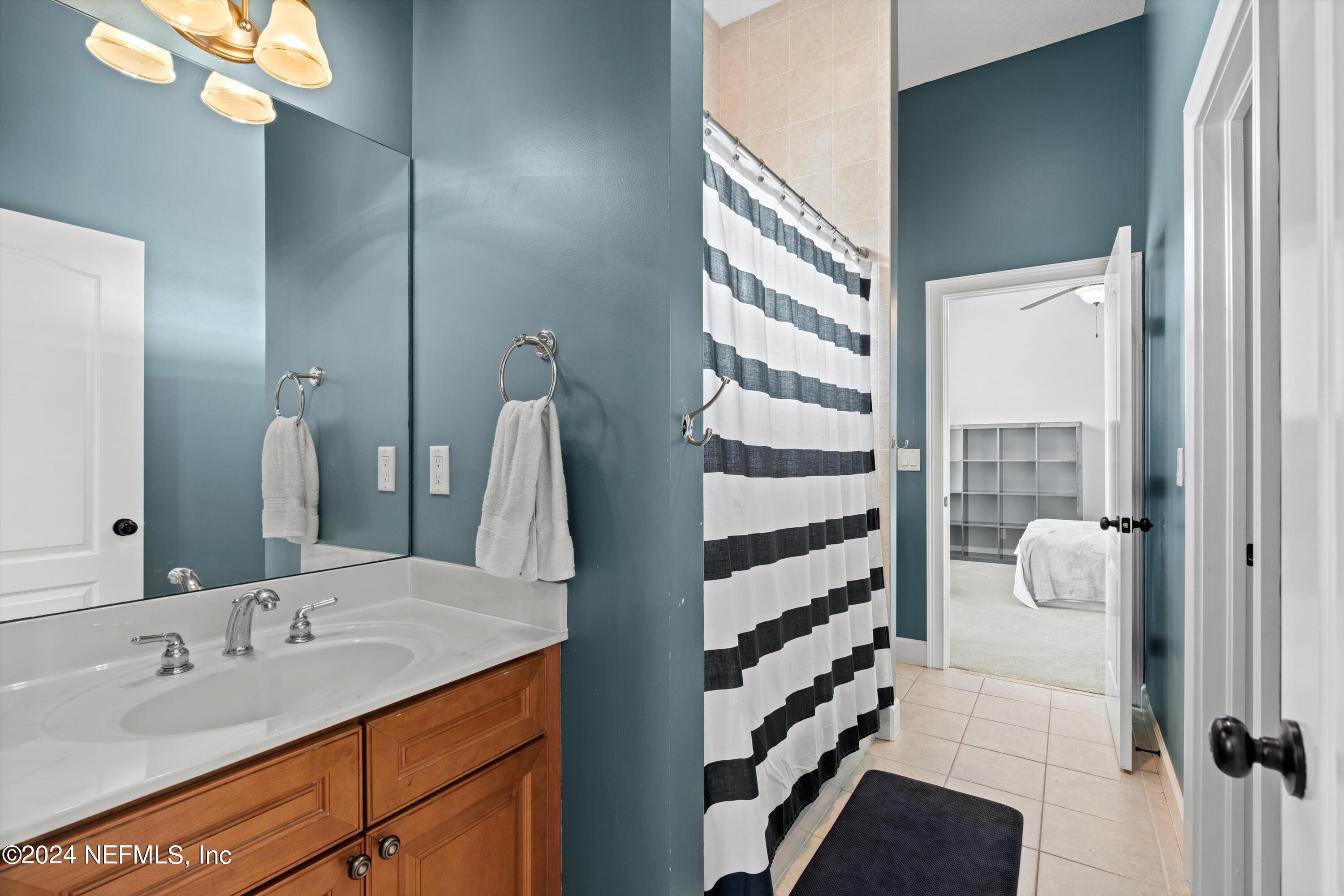 3940 GRANDE Boulevard