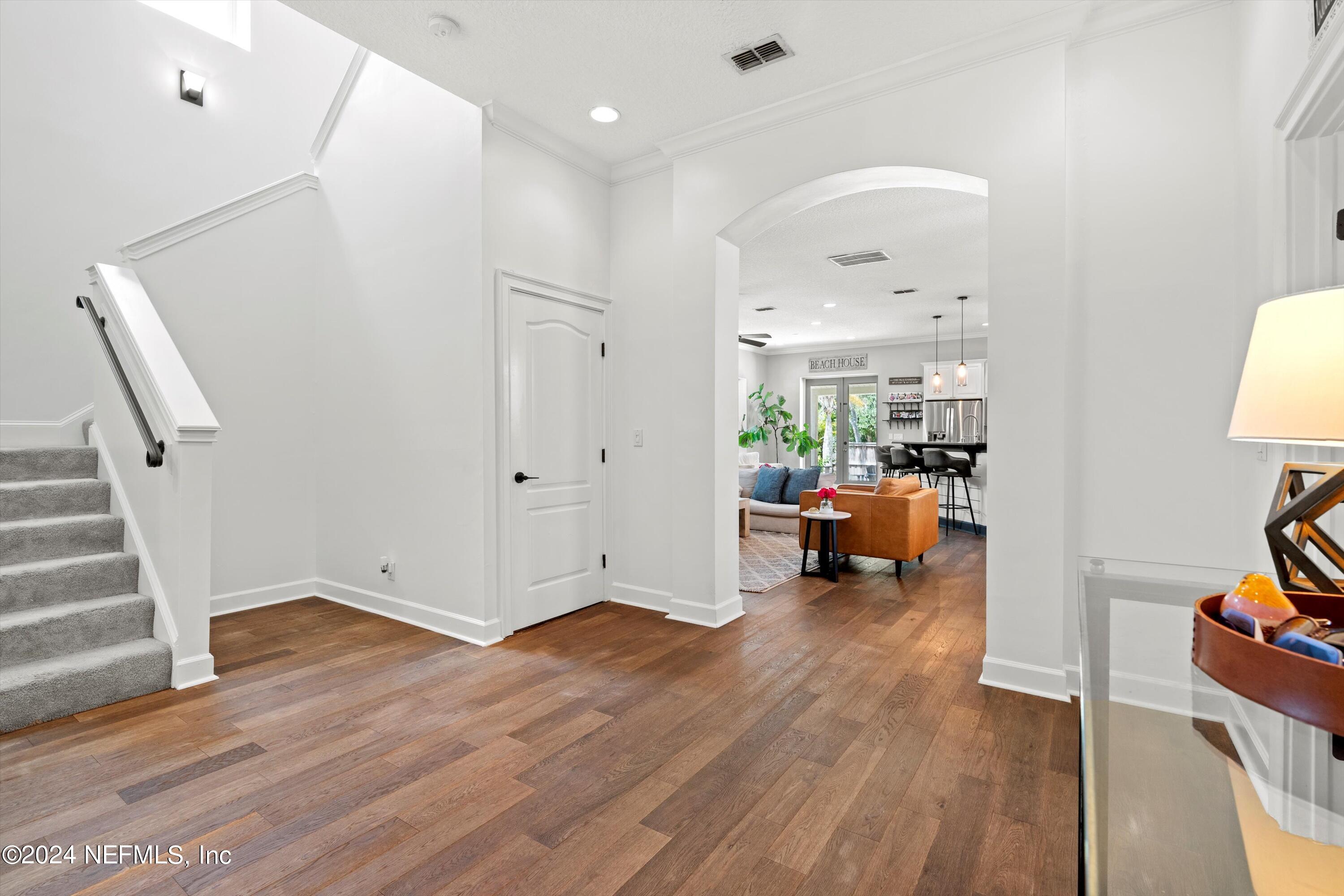 3940 GRANDE Boulevard