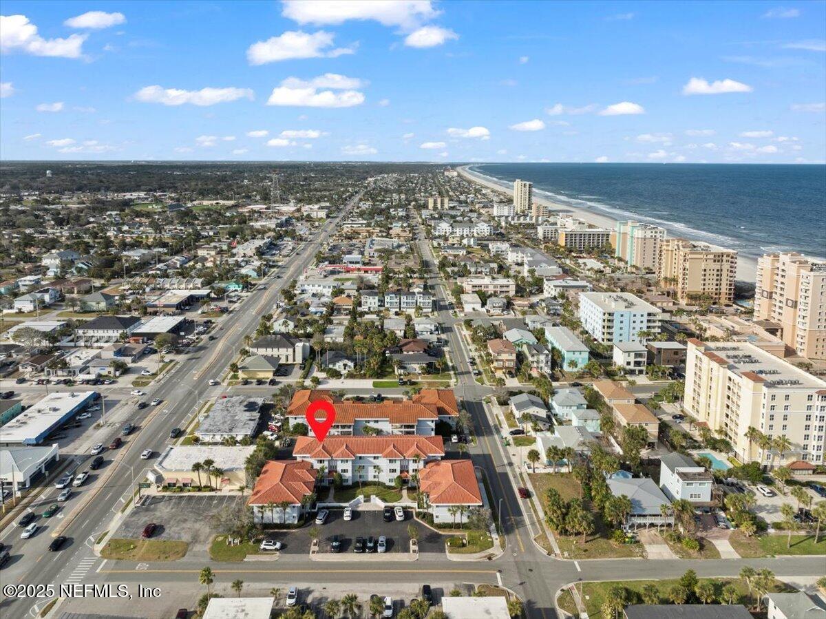 201 10TH Avenue N, 206N