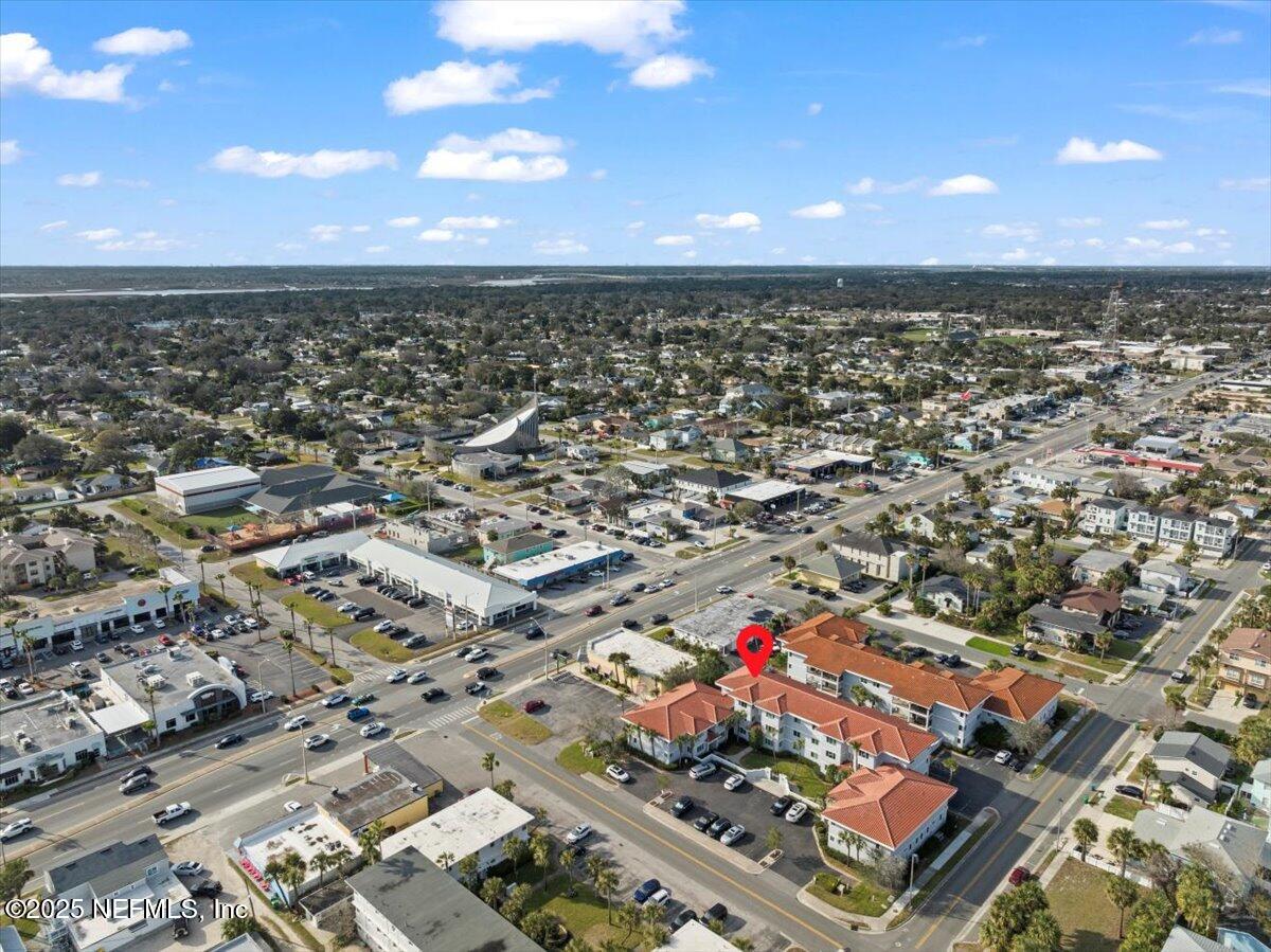 201 10TH Avenue N, 206N