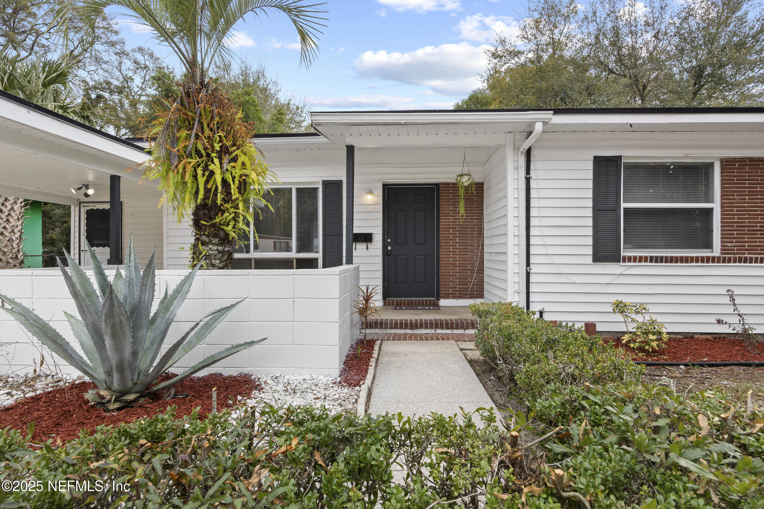 2403 ROGERO Road