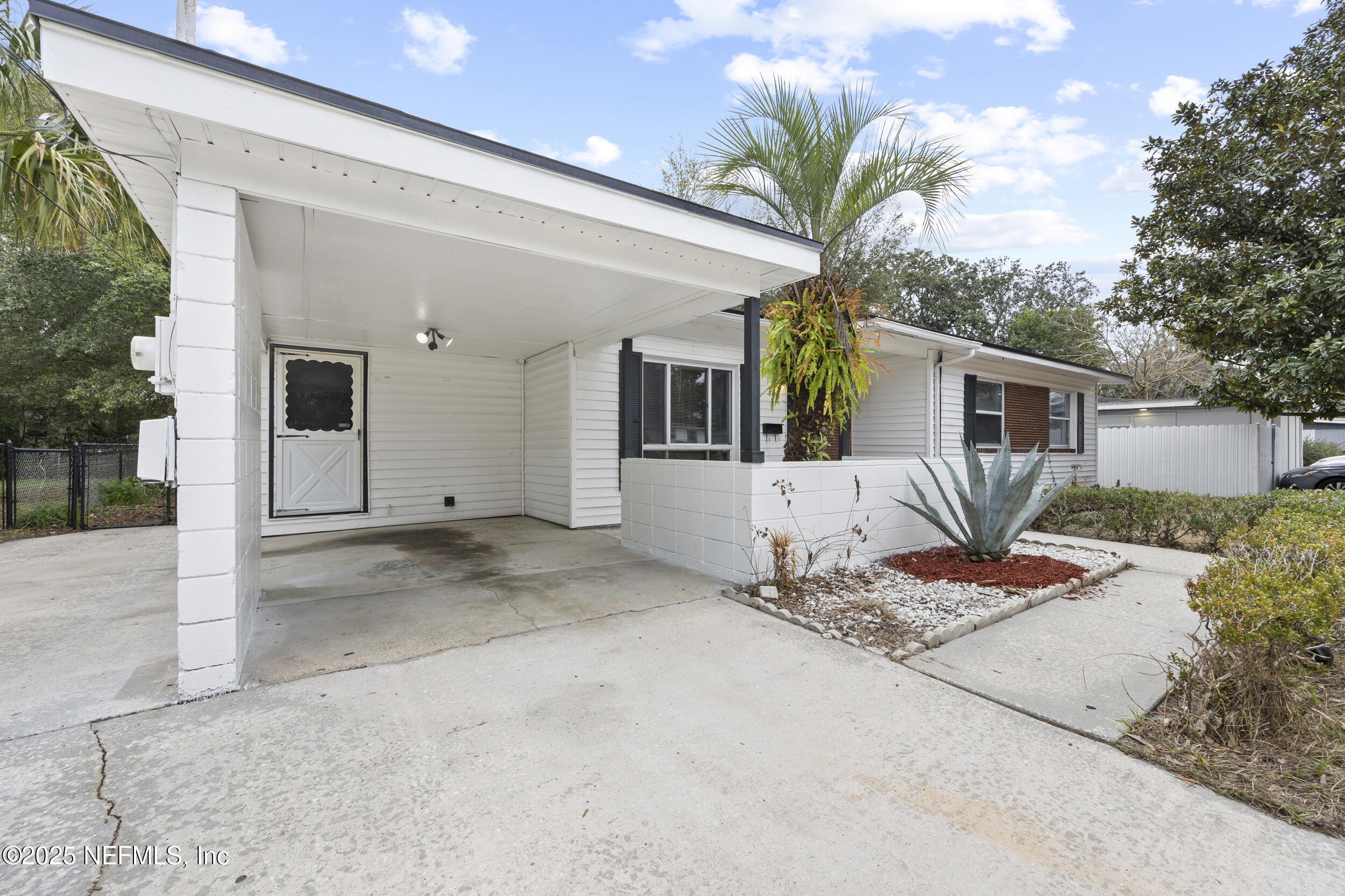 2403 ROGERO Road
