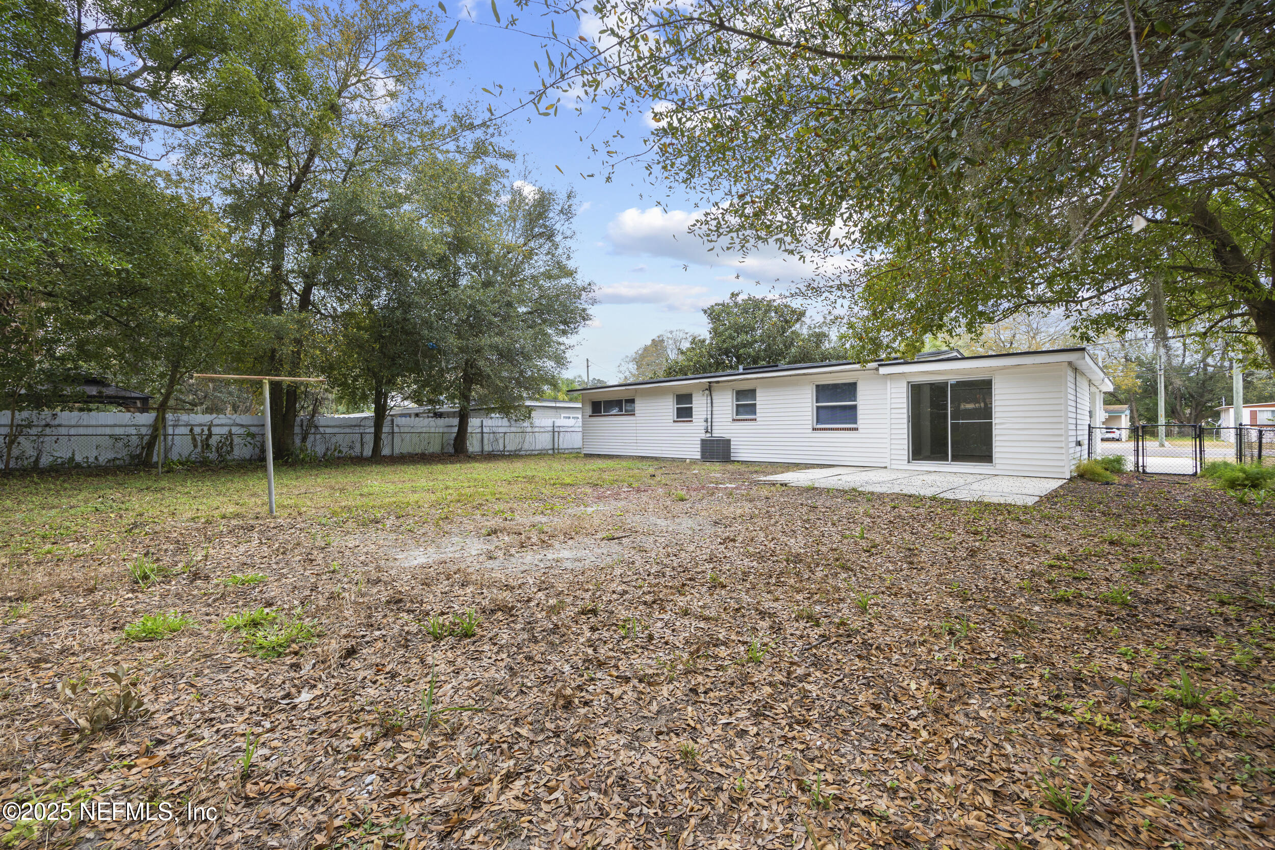 2403 ROGERO Road