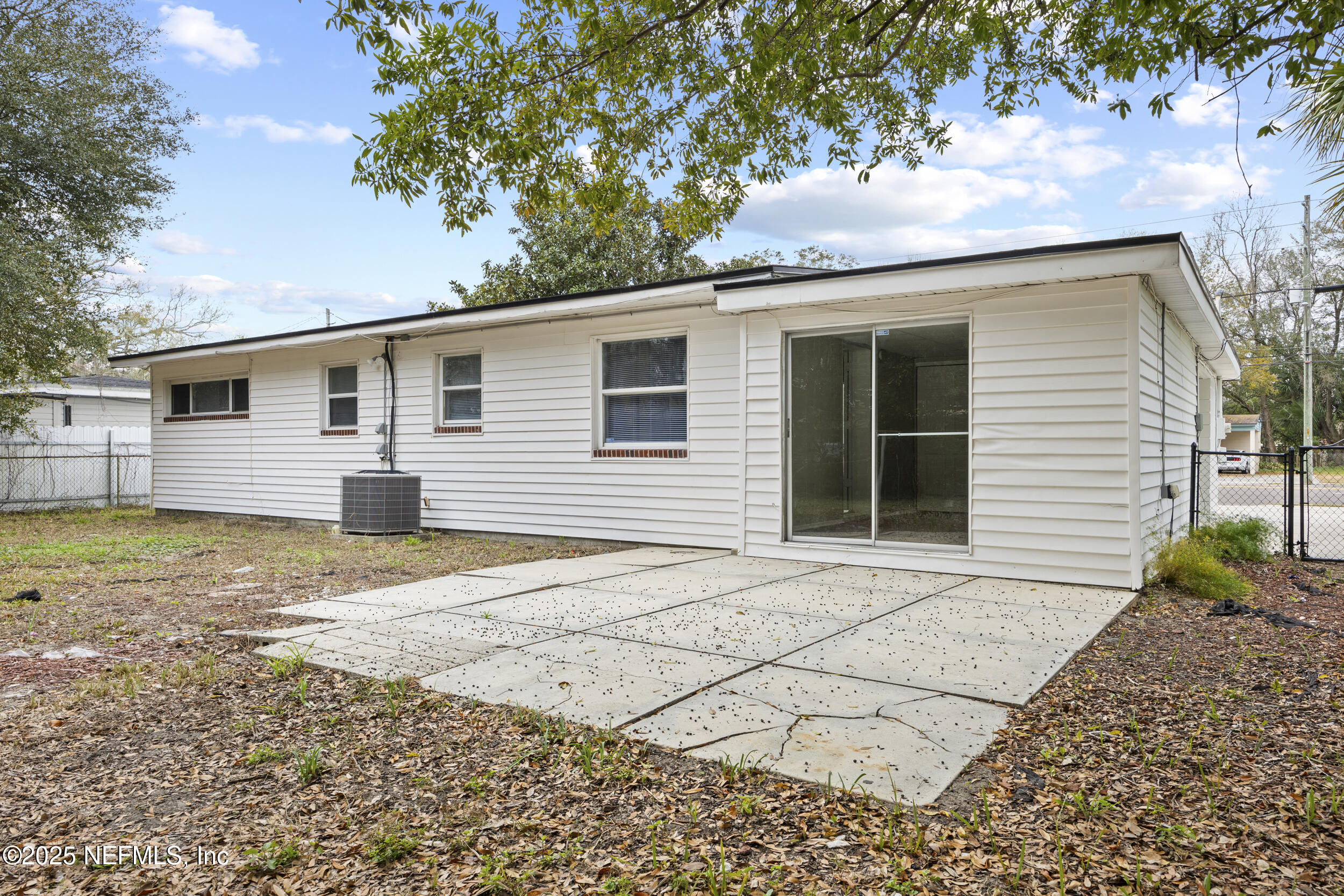 2403 ROGERO Road