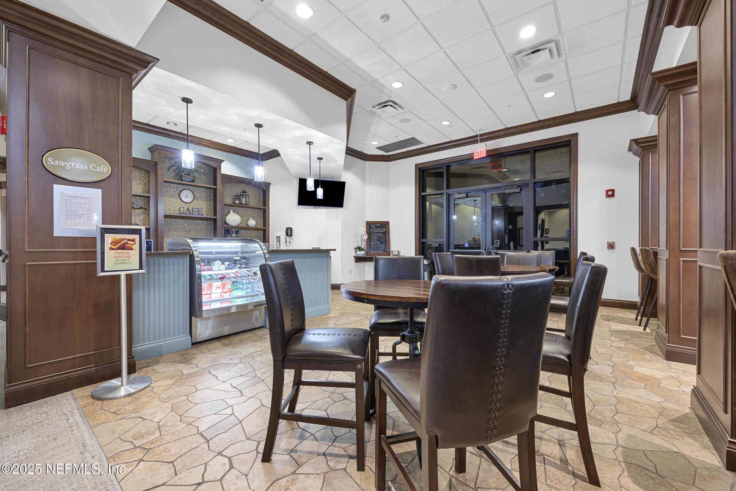92 CANOPY OAK Lane