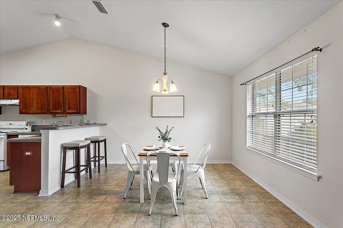 3257 SILVERADO Circle