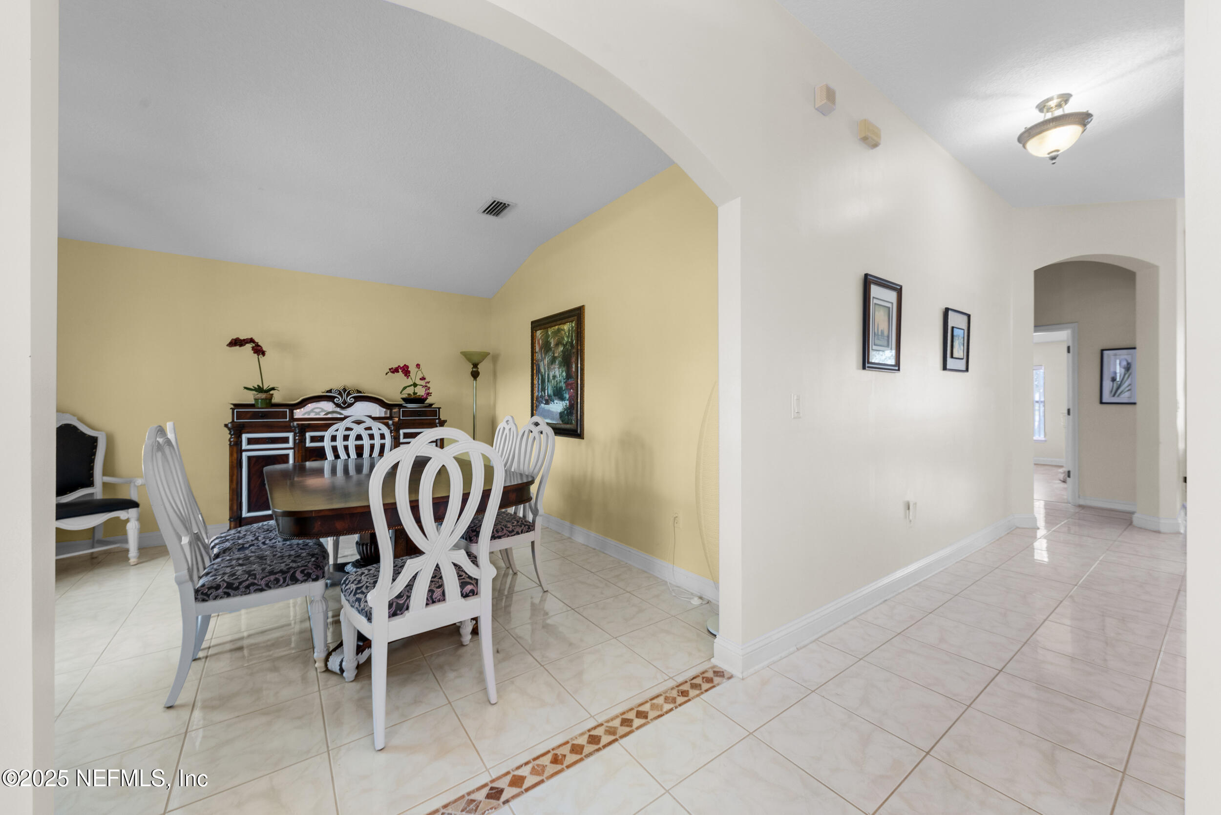 388 MARTIN LAKES Drive W