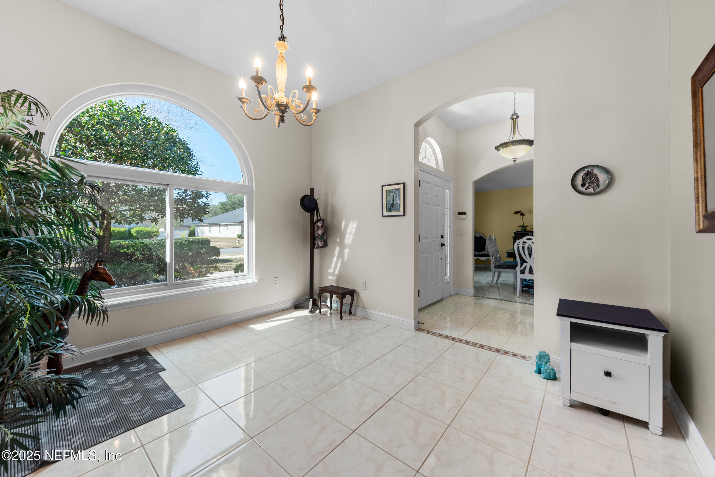 388 MARTIN LAKES Drive W