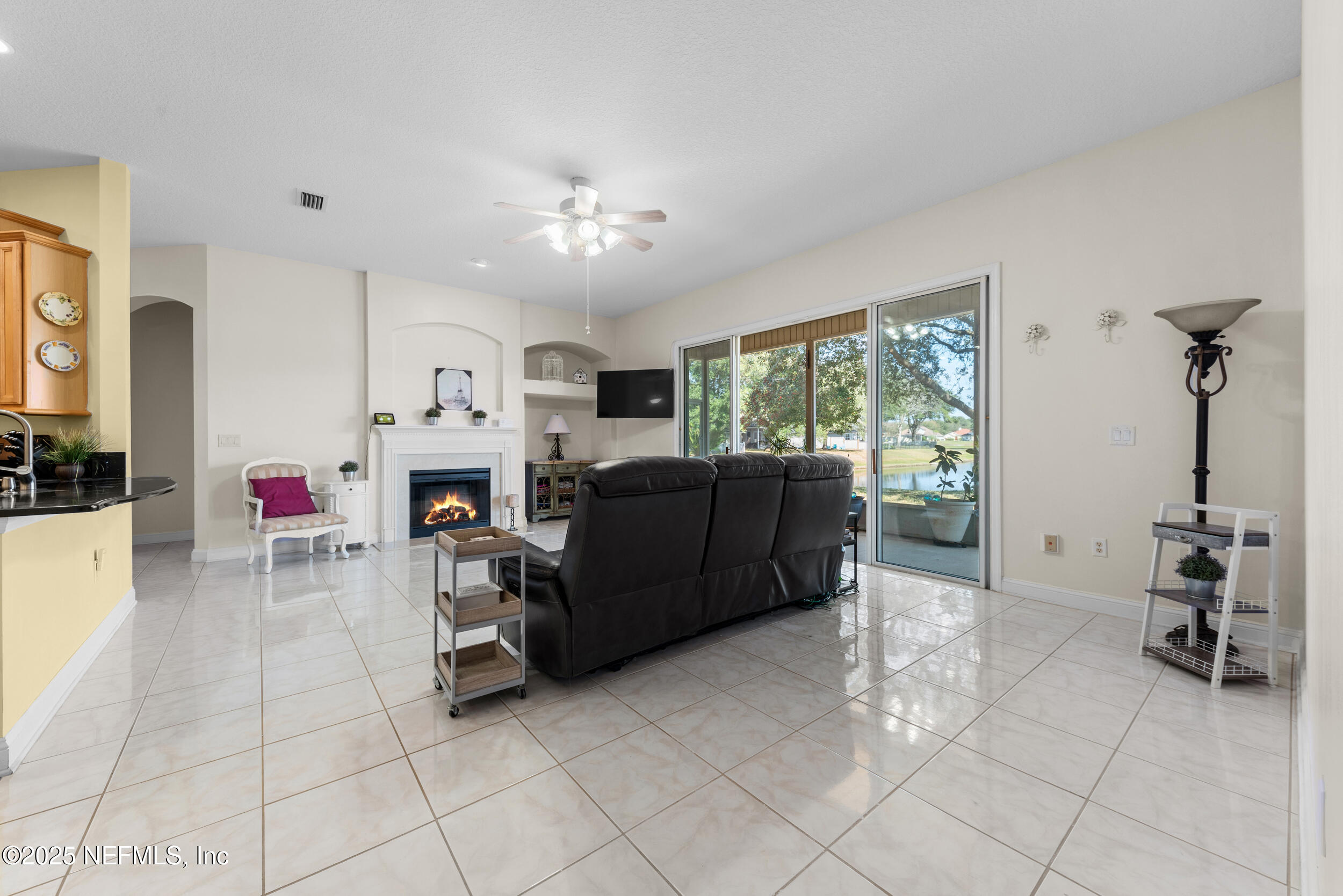 388 MARTIN LAKES Drive W