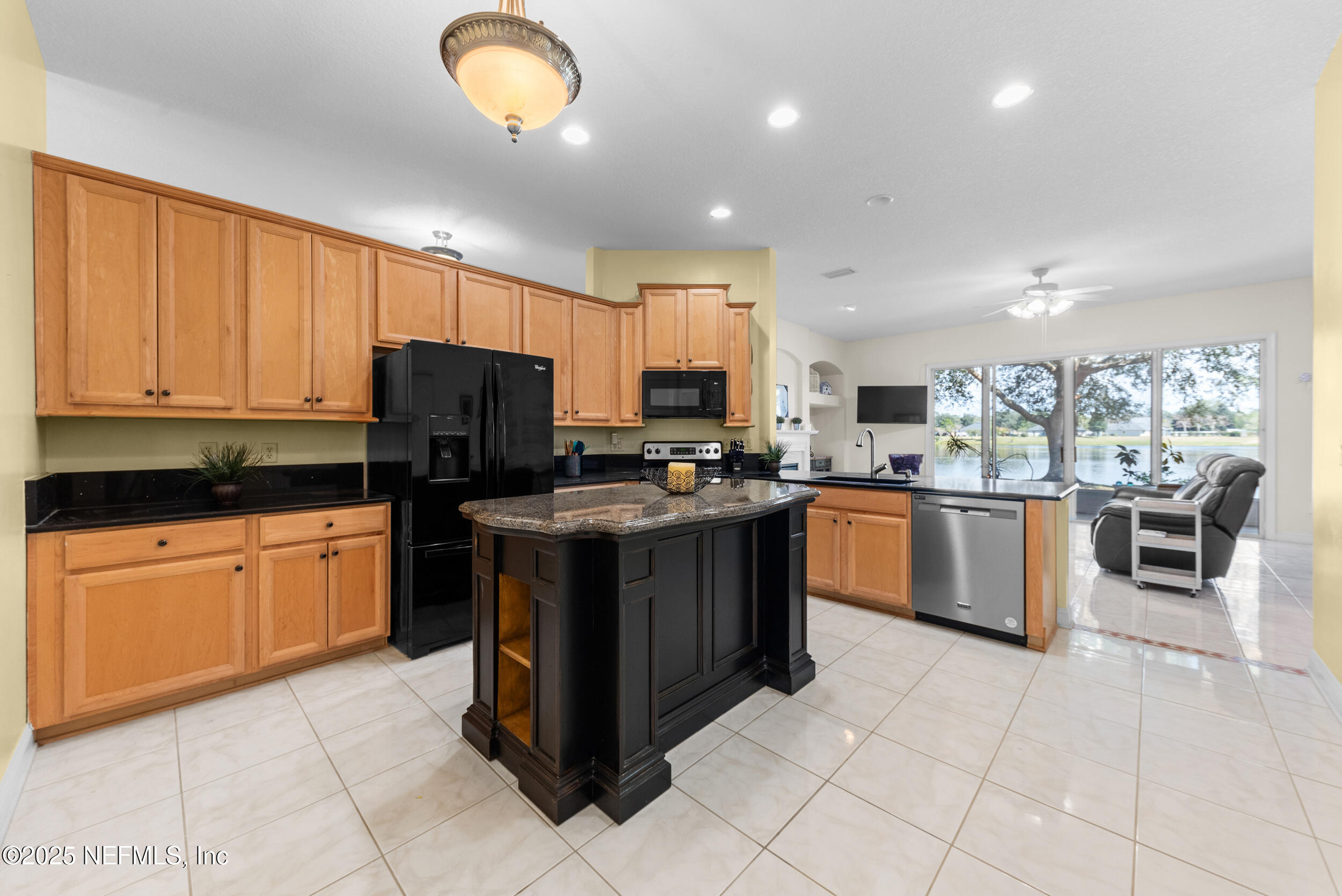 388 MARTIN LAKES Drive W