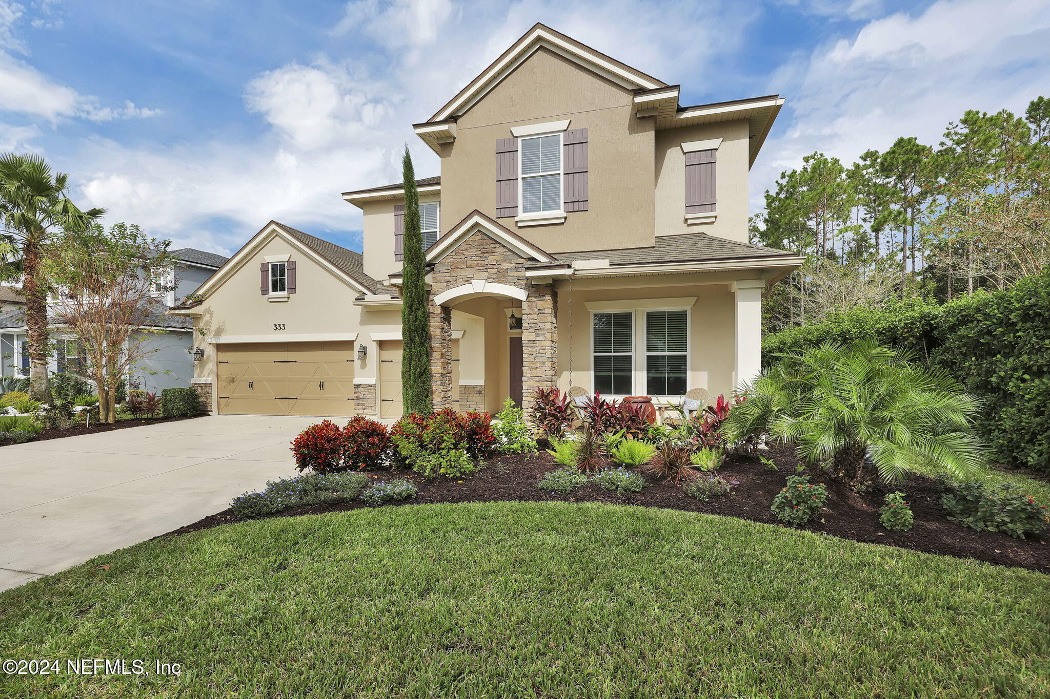 333 GREENLEAF LAKES Avenue