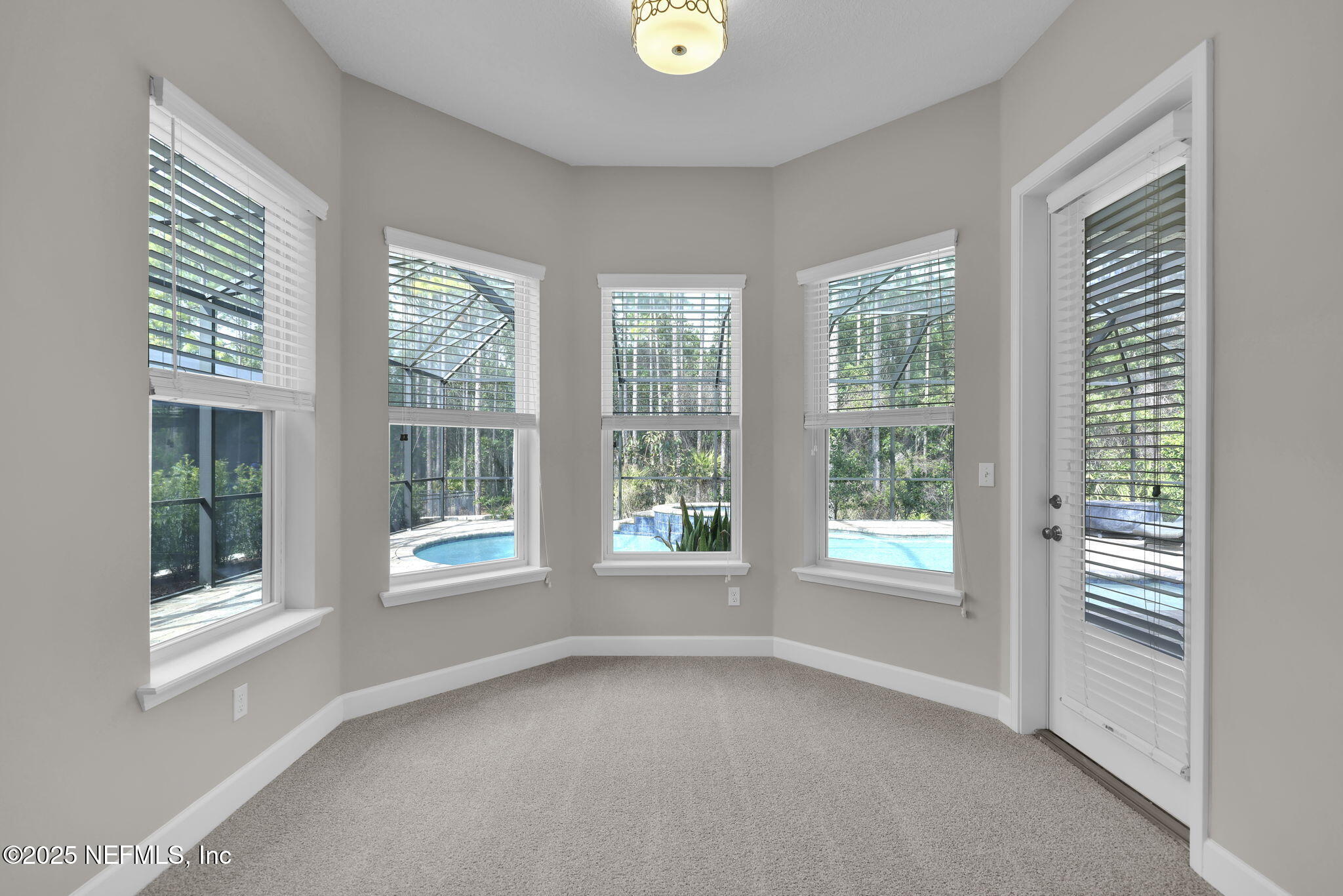 333 GREENLEAF LAKES Avenue