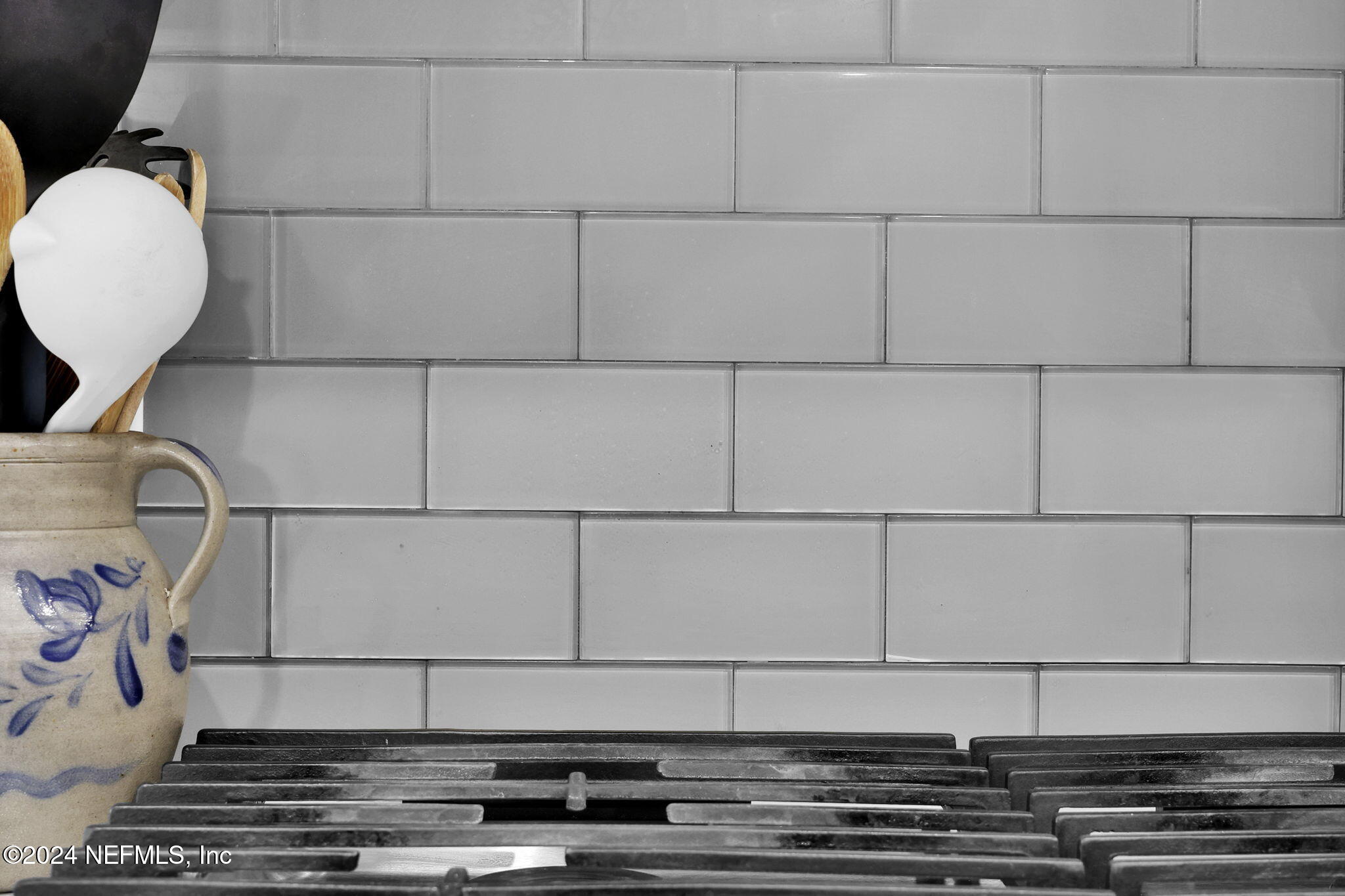 333 GREENLEAF LAKES Avenue