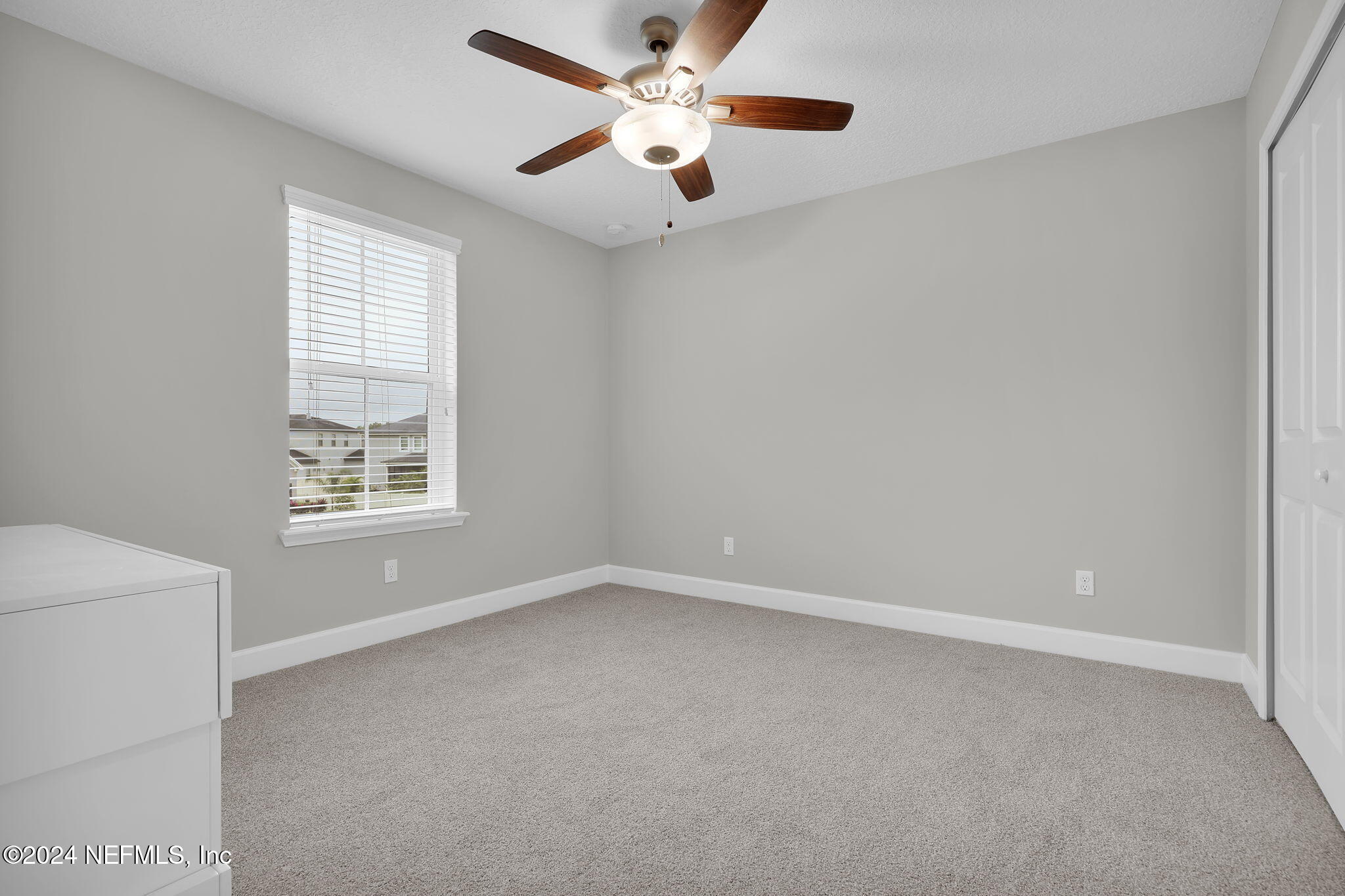 333 GREENLEAF LAKES Avenue