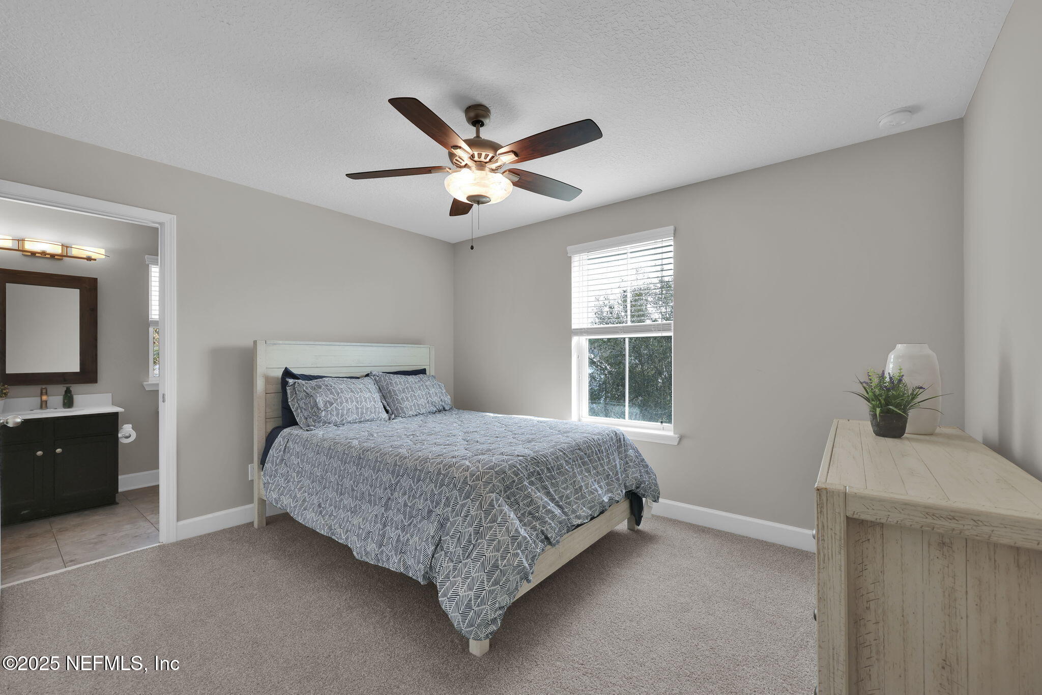 333 GREENLEAF LAKES Avenue