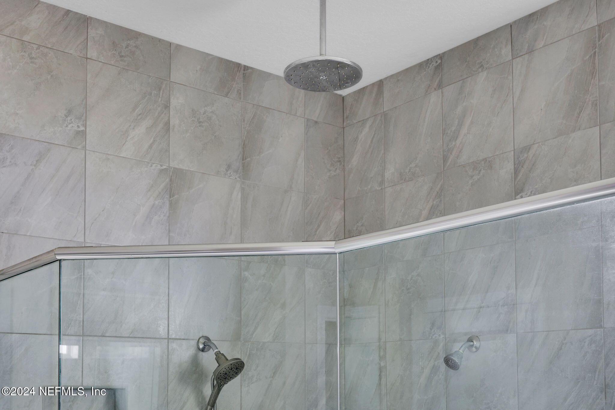 333 GREENLEAF LAKES Avenue