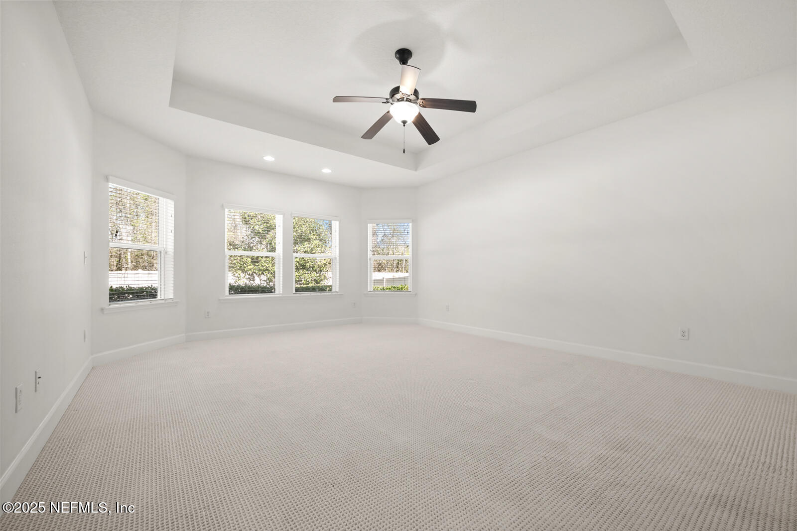 3512 CROSSVIEW Drive