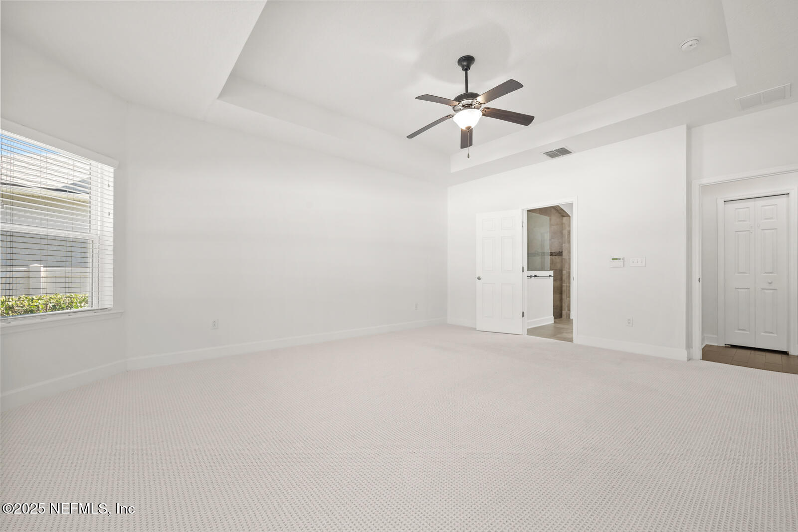 3512 CROSSVIEW Drive