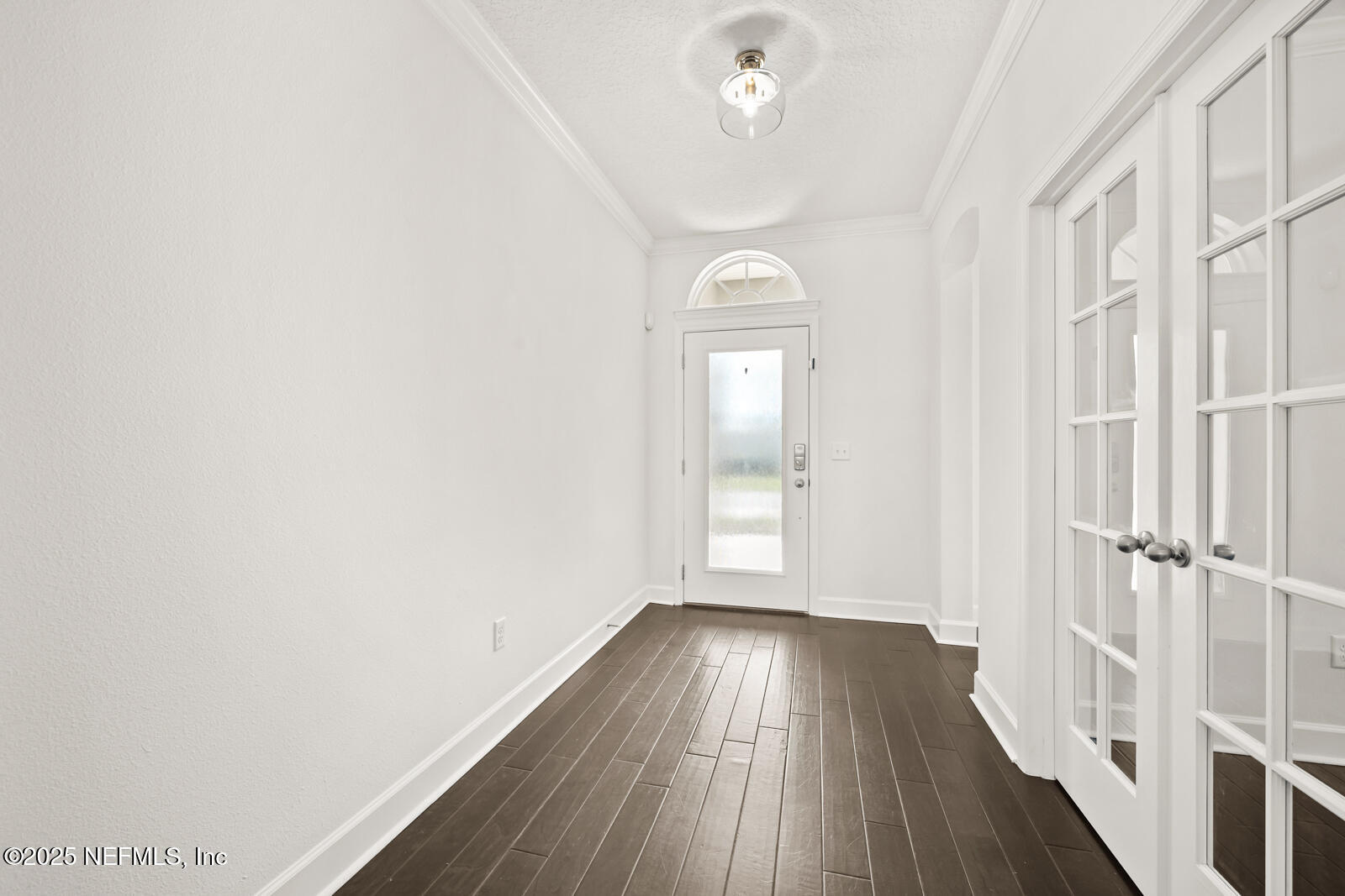 3512 CROSSVIEW Drive