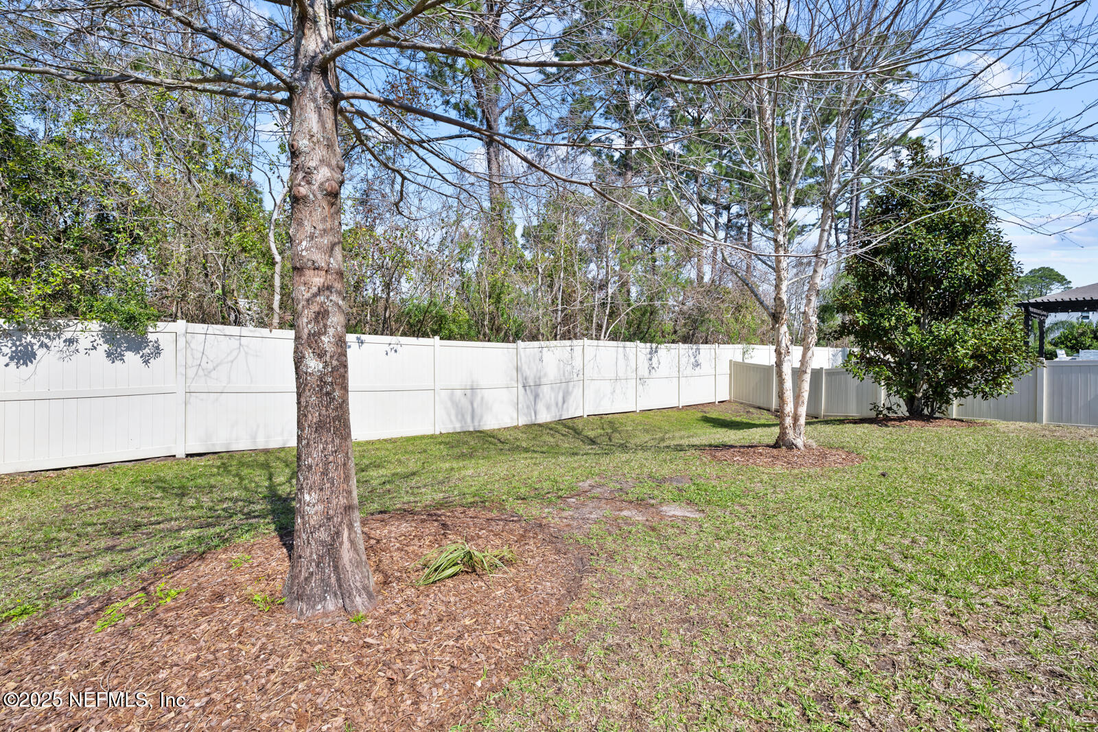 3512 CROSSVIEW Drive