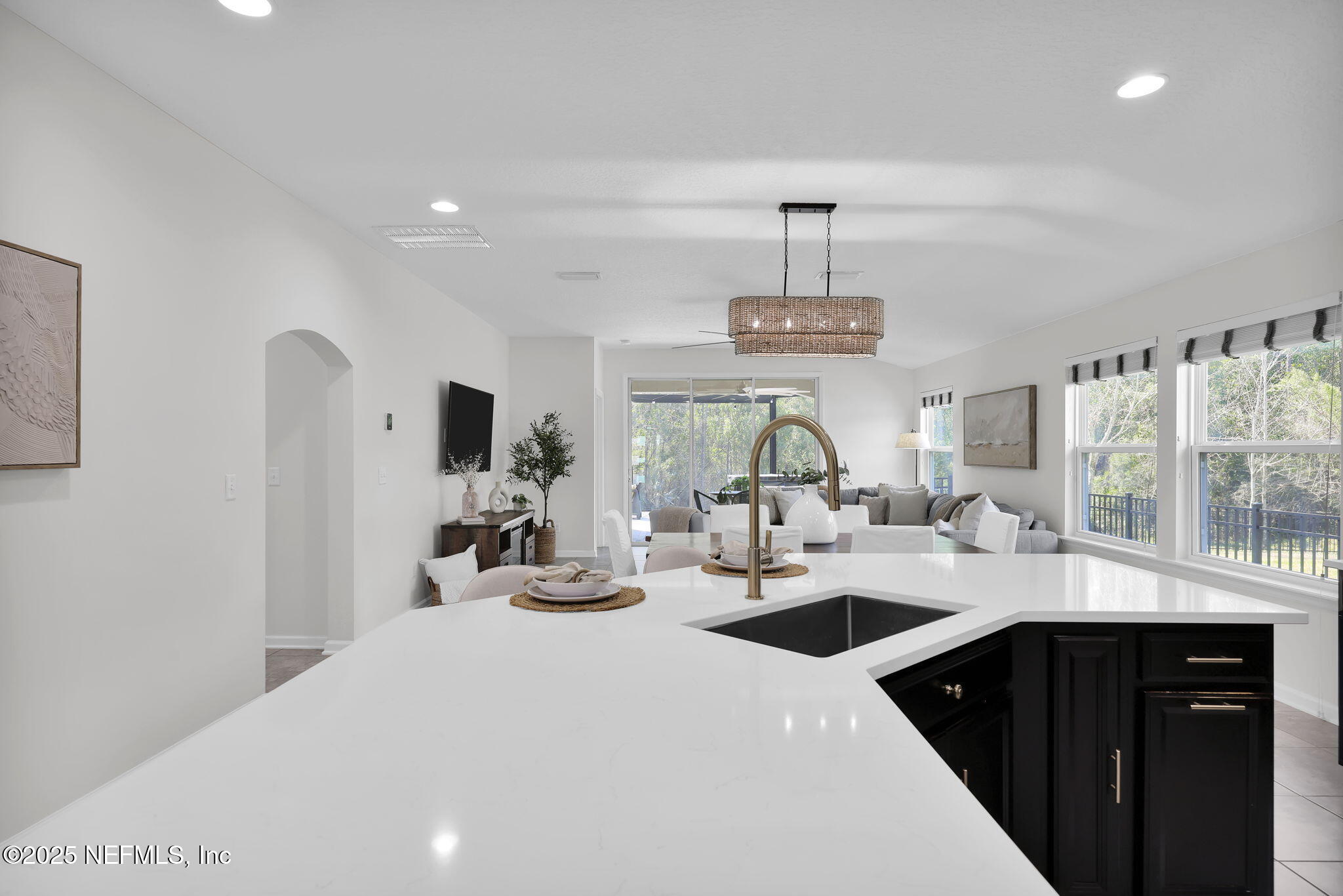 386 ASPEN LEAF Drive