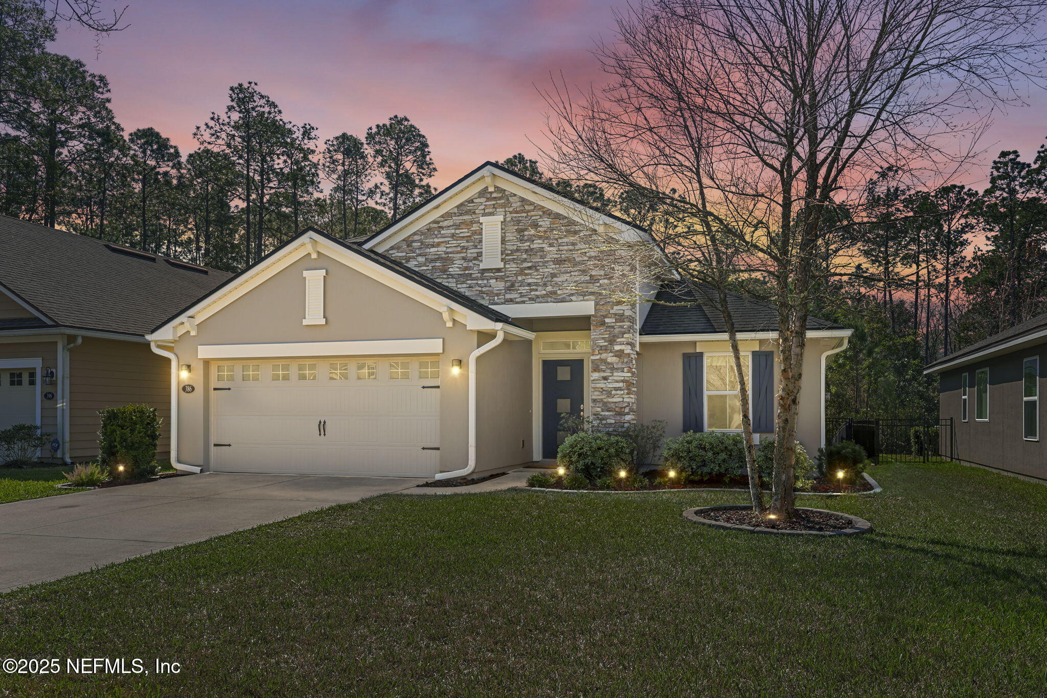 386 ASPEN LEAF Drive