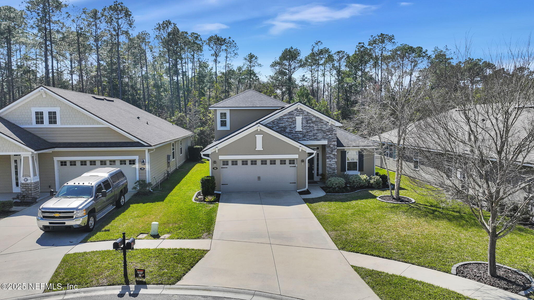 386 ASPEN LEAF Drive
