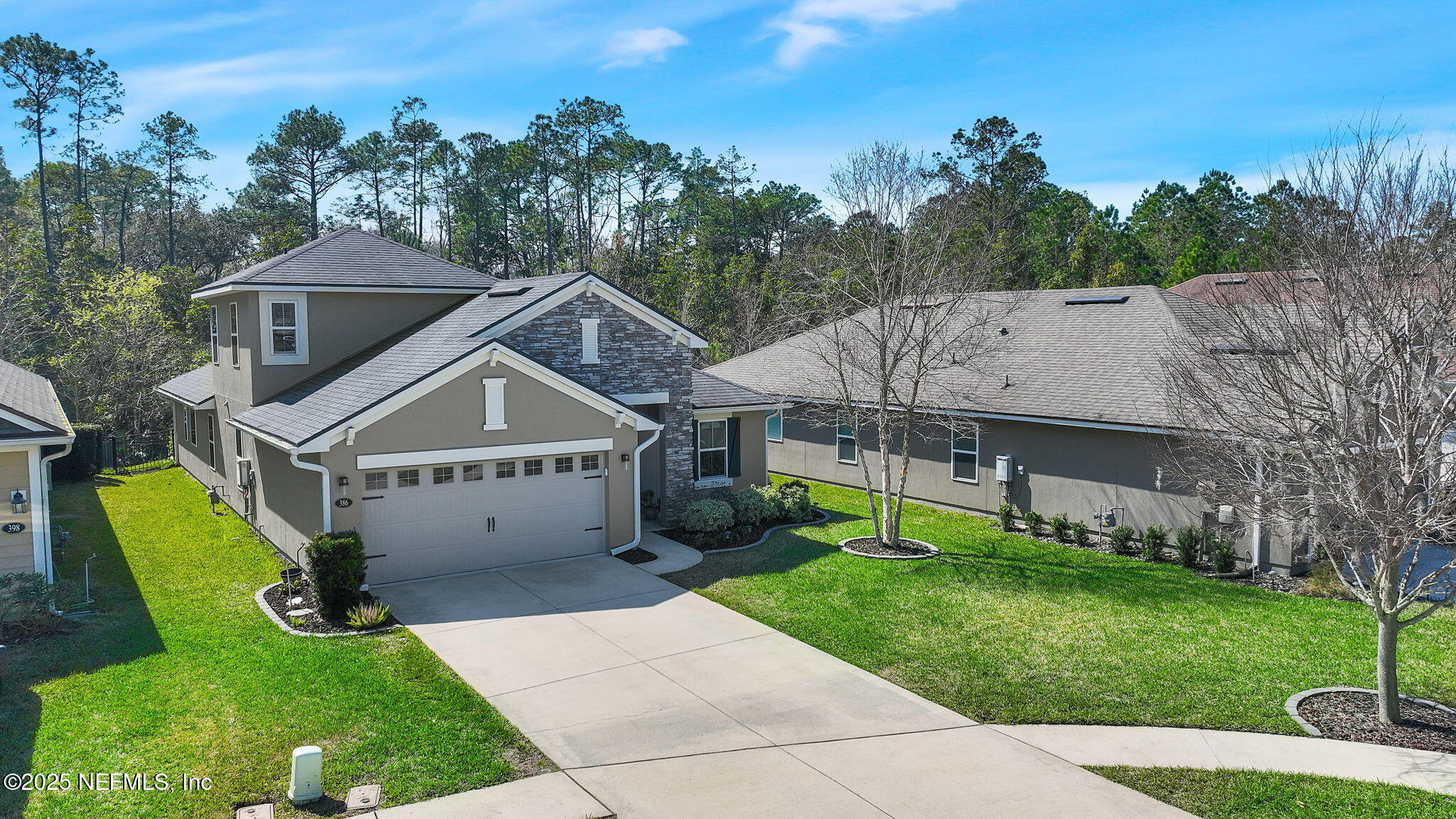 386 ASPEN LEAF Drive