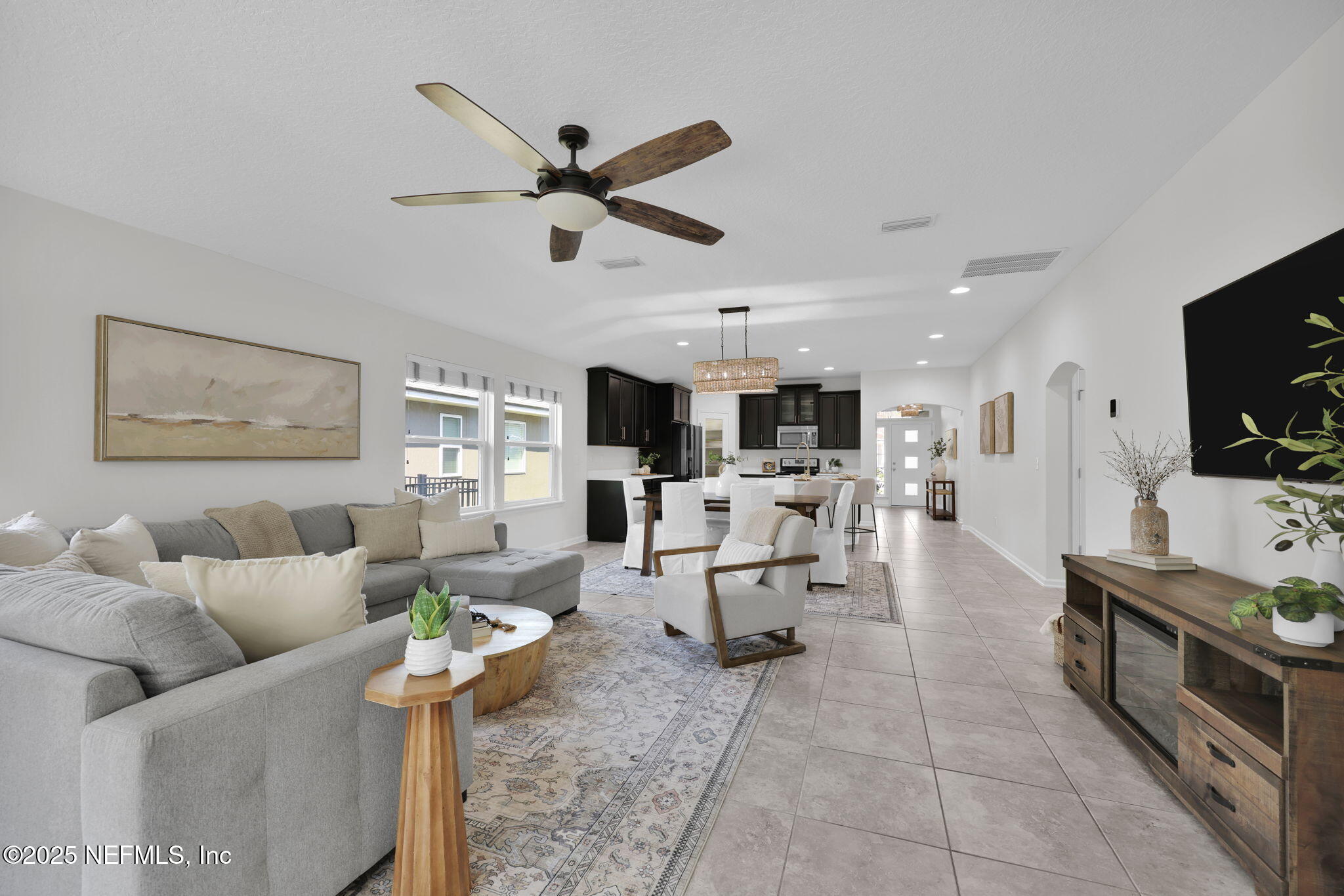 386 ASPEN LEAF Drive