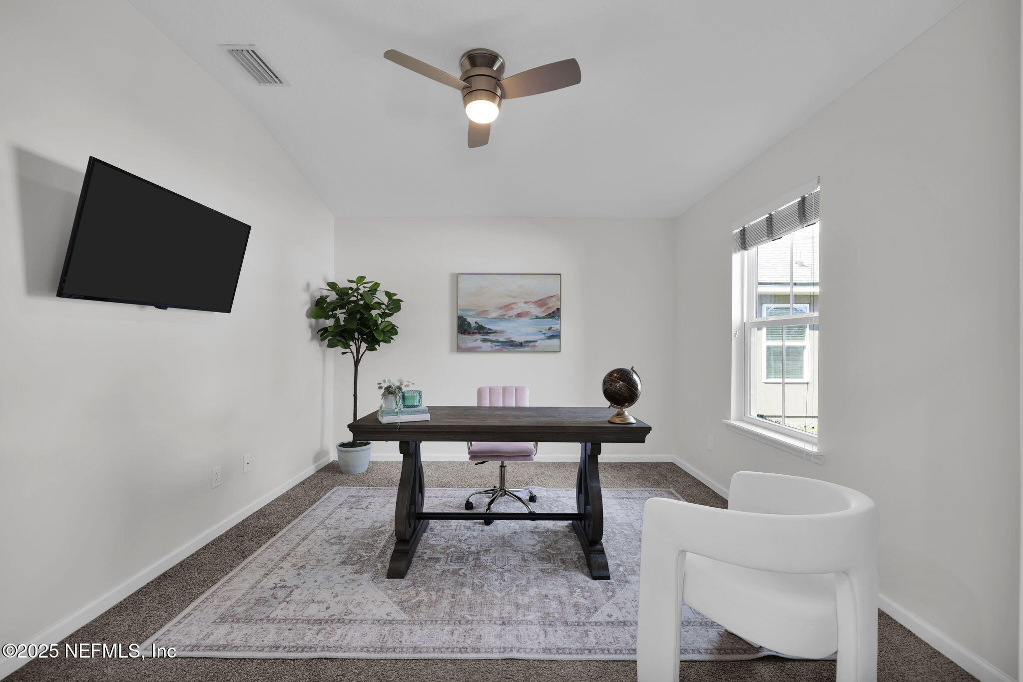 386 ASPEN LEAF Drive