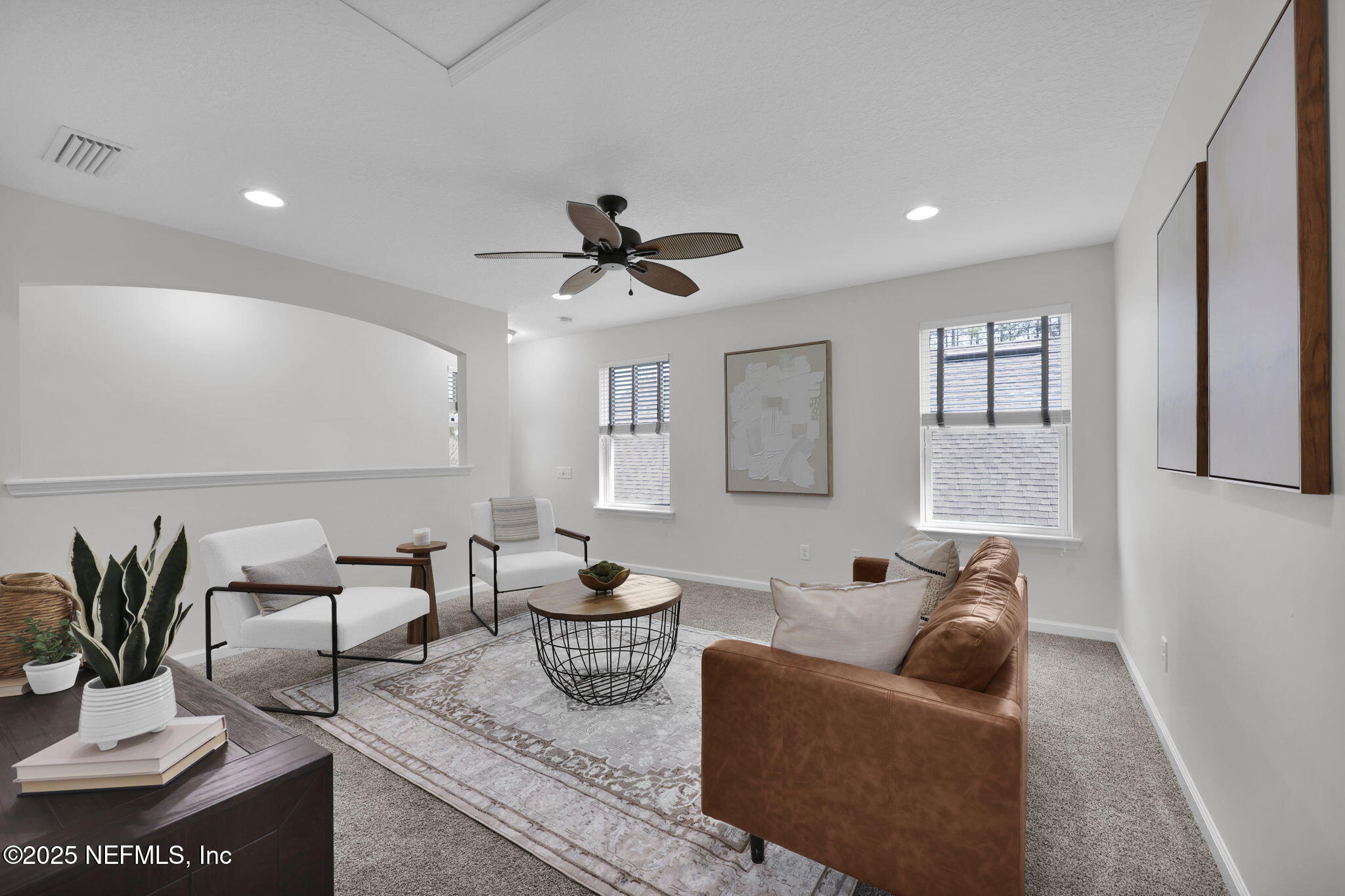 386 ASPEN LEAF Drive