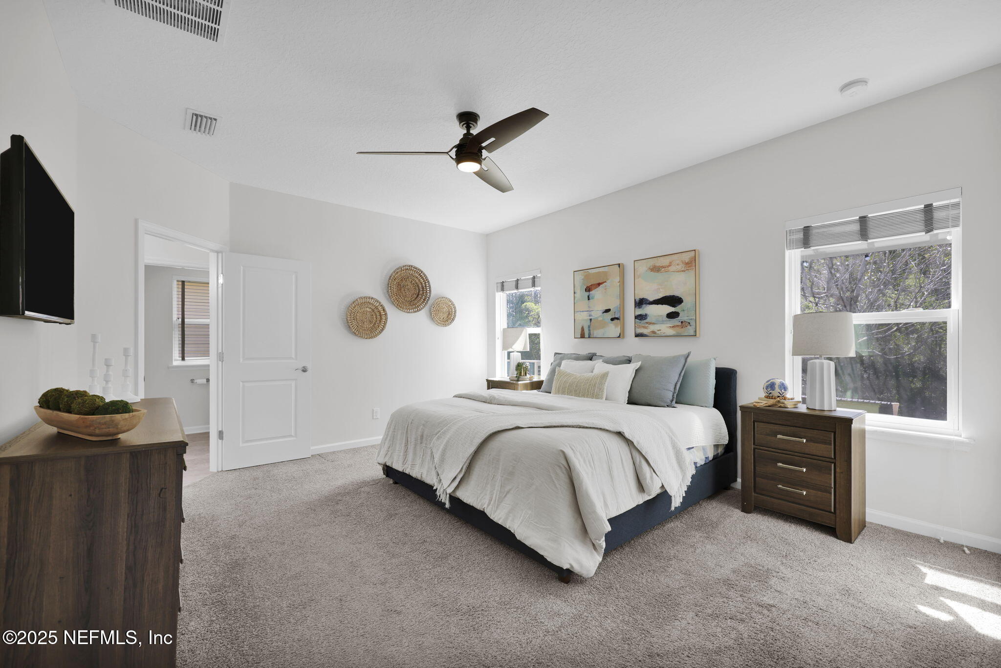 386 ASPEN LEAF Drive