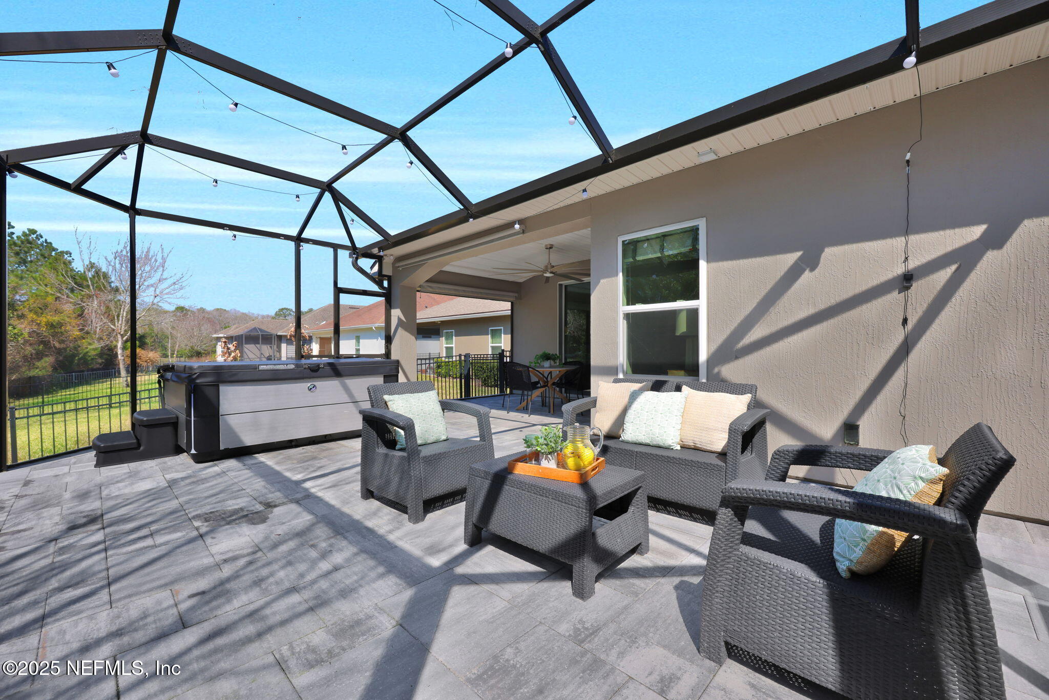 386 ASPEN LEAF Drive