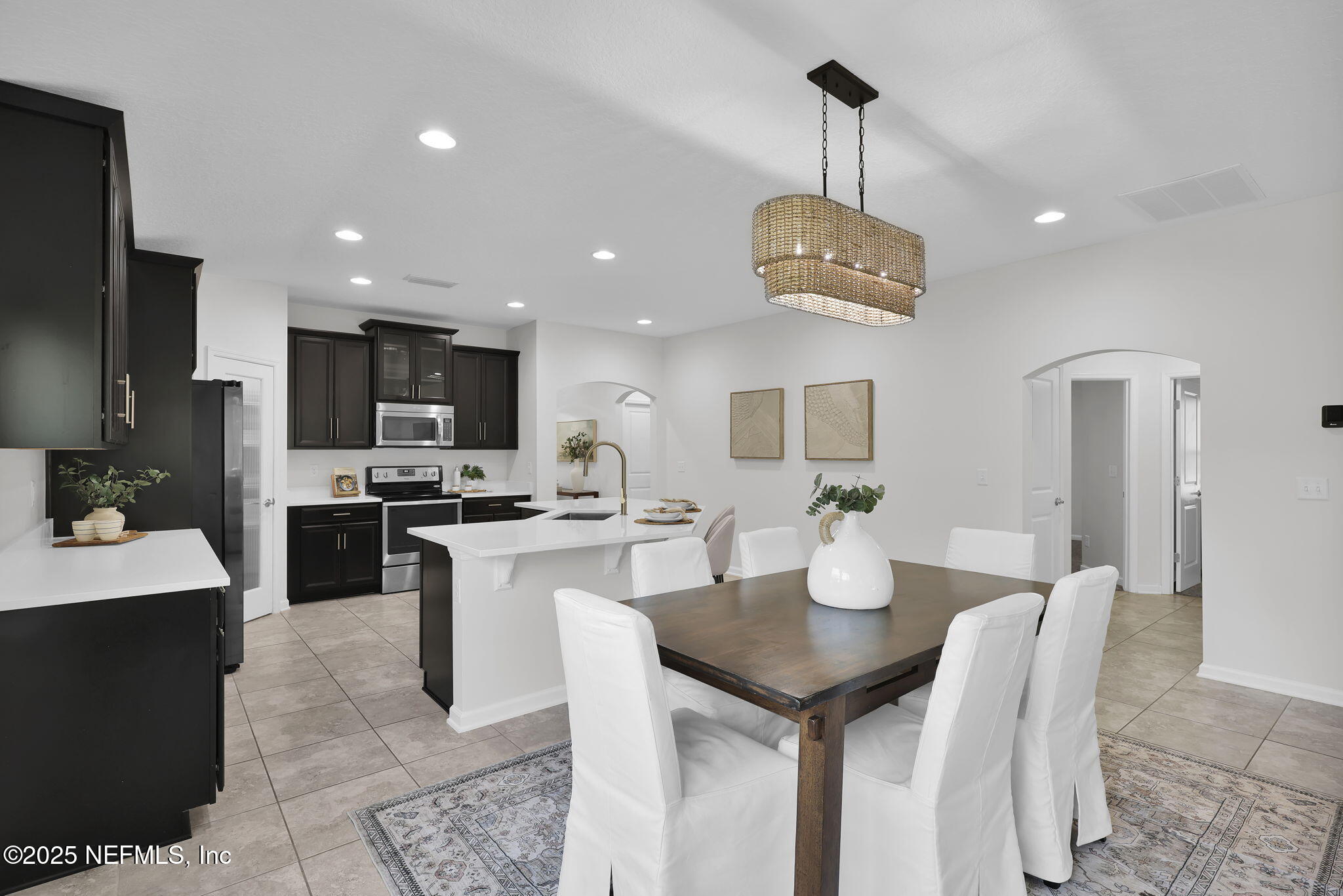 386 ASPEN LEAF Drive