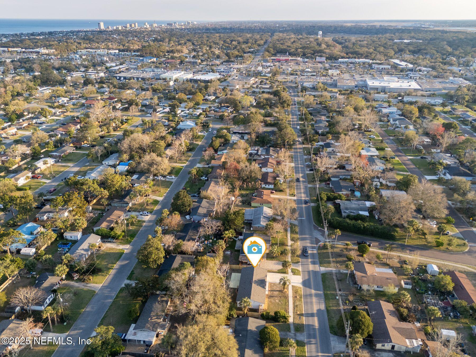 423 ROYAL PALMS Drive