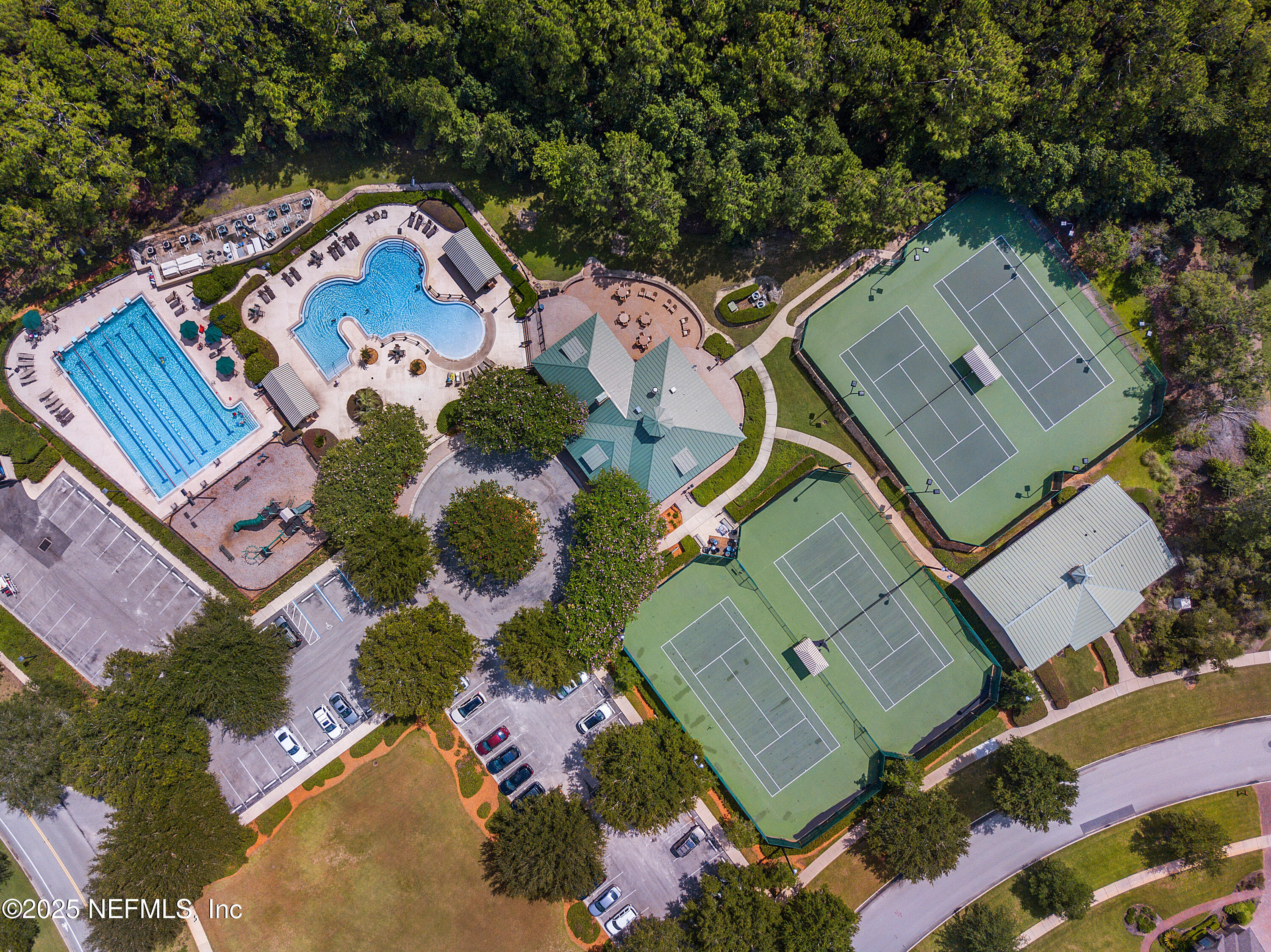 233 PINEHURST POINTE Drive, St. Augustine